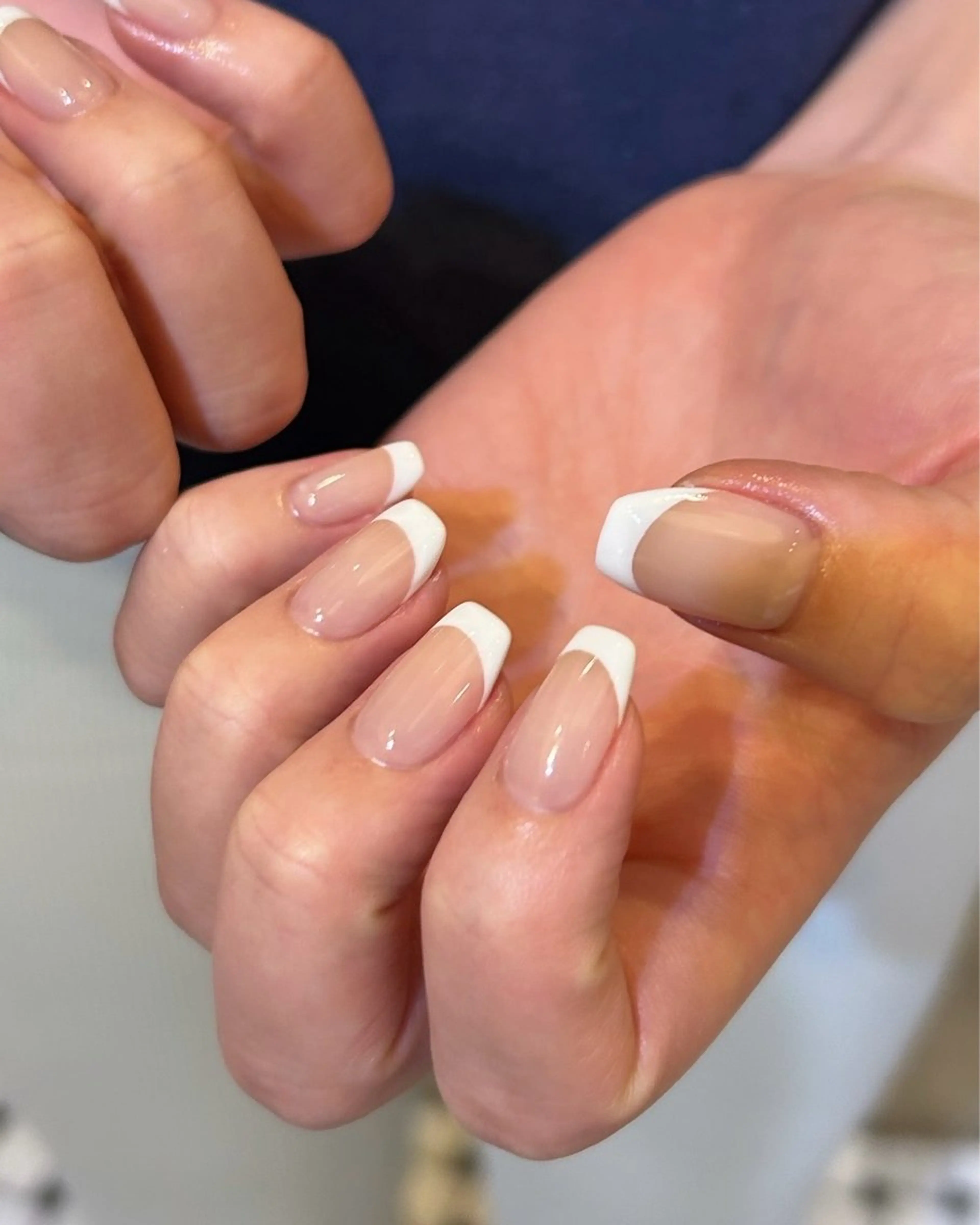 ネイル カジュアル フレンチネイル ハンドネイル Yumi 広尾|恵比寿ネイルのネイルデザイン