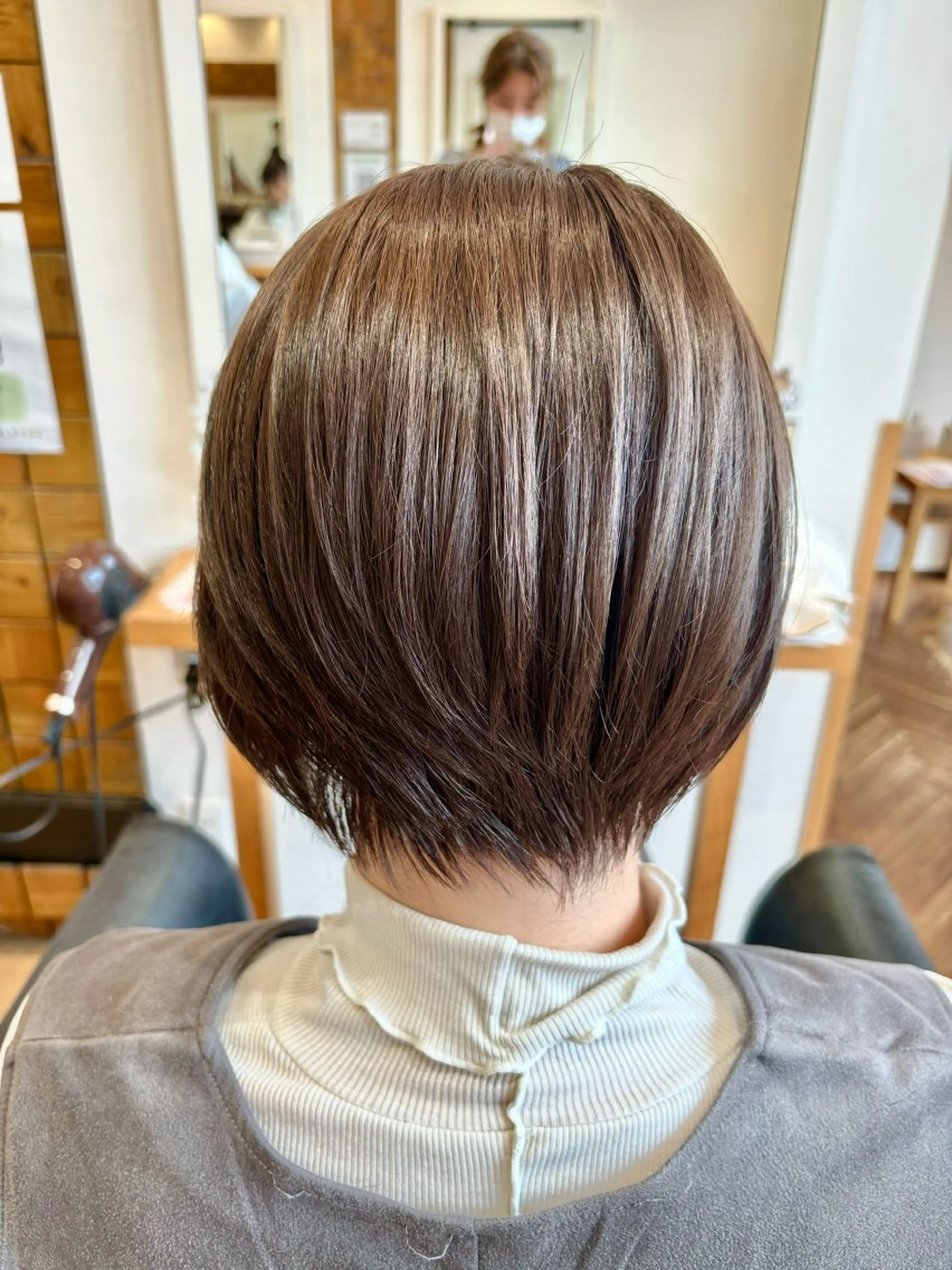 ショート カラー イヤリングカラー イルミナカラー ボブ ショートヘア 縮毛矯正 カット ヘアカラー トリートメント 秋山知穂🌸縮毛矯正 ショートお任せ🌸のヘアスタイル