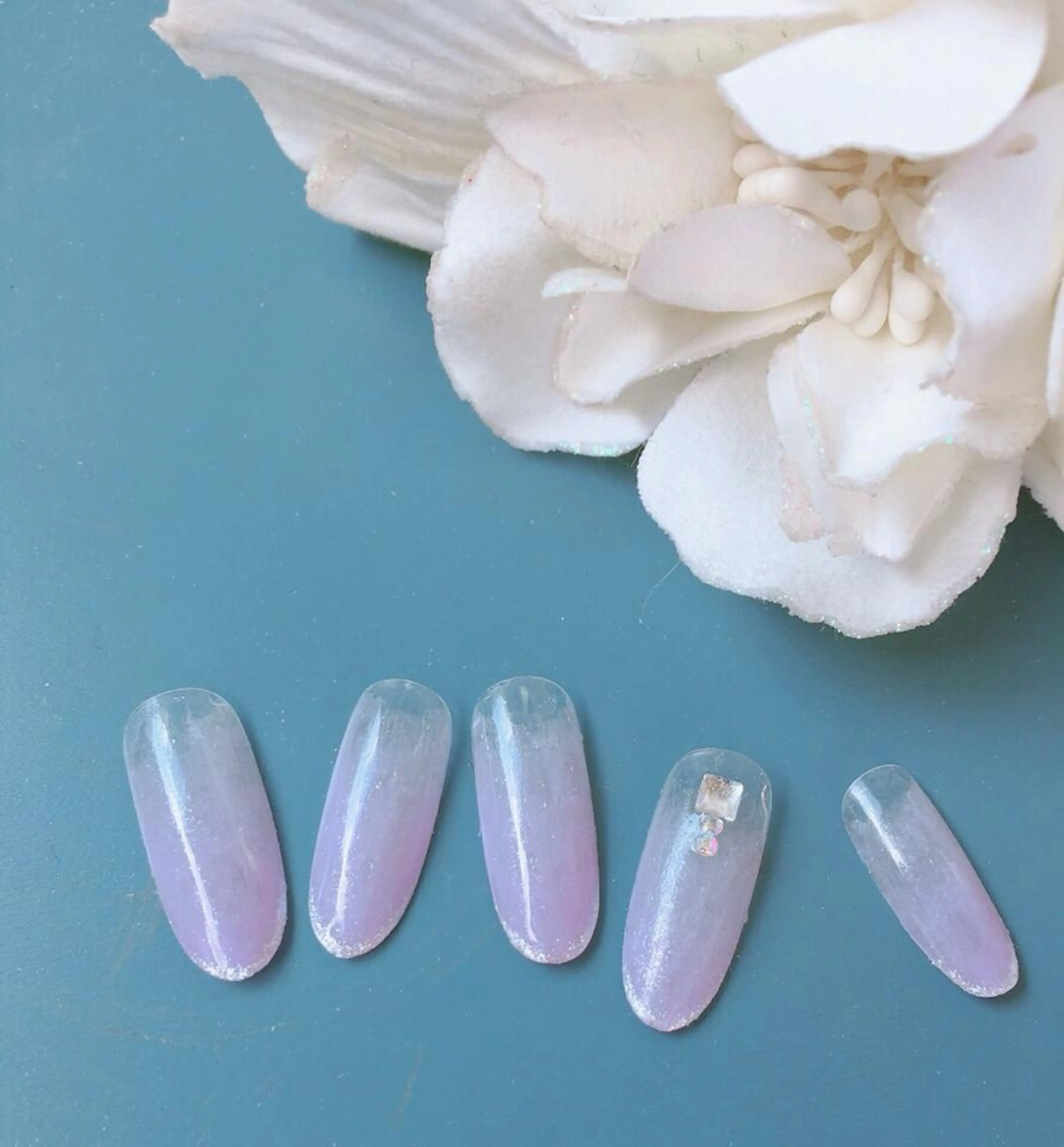 ネイル ハンドネイル Elle& staffのネイルデザイン