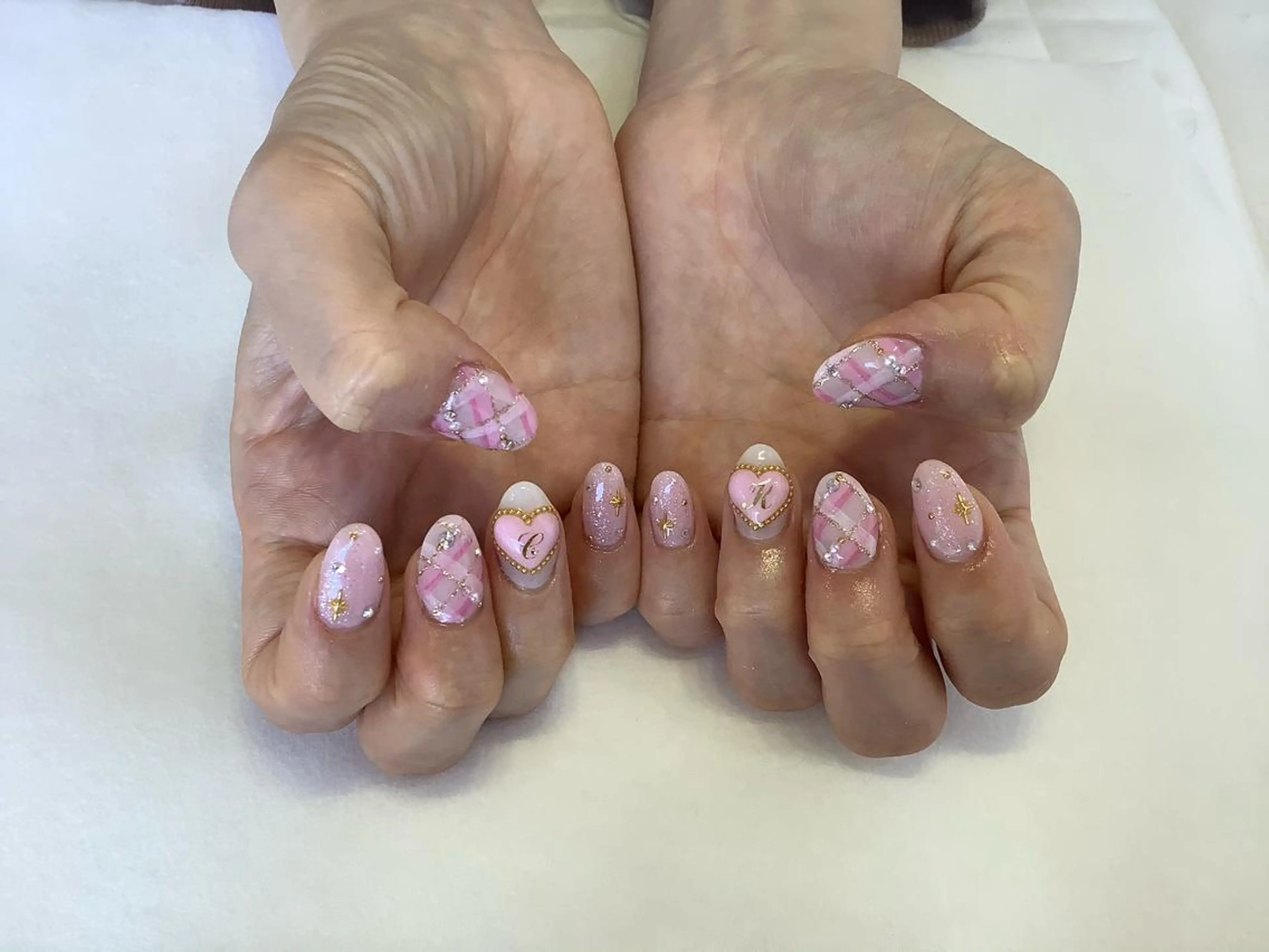 ネイル ハンドネイル 💎🐰 saki. m 🐰💎のネイルデザイン