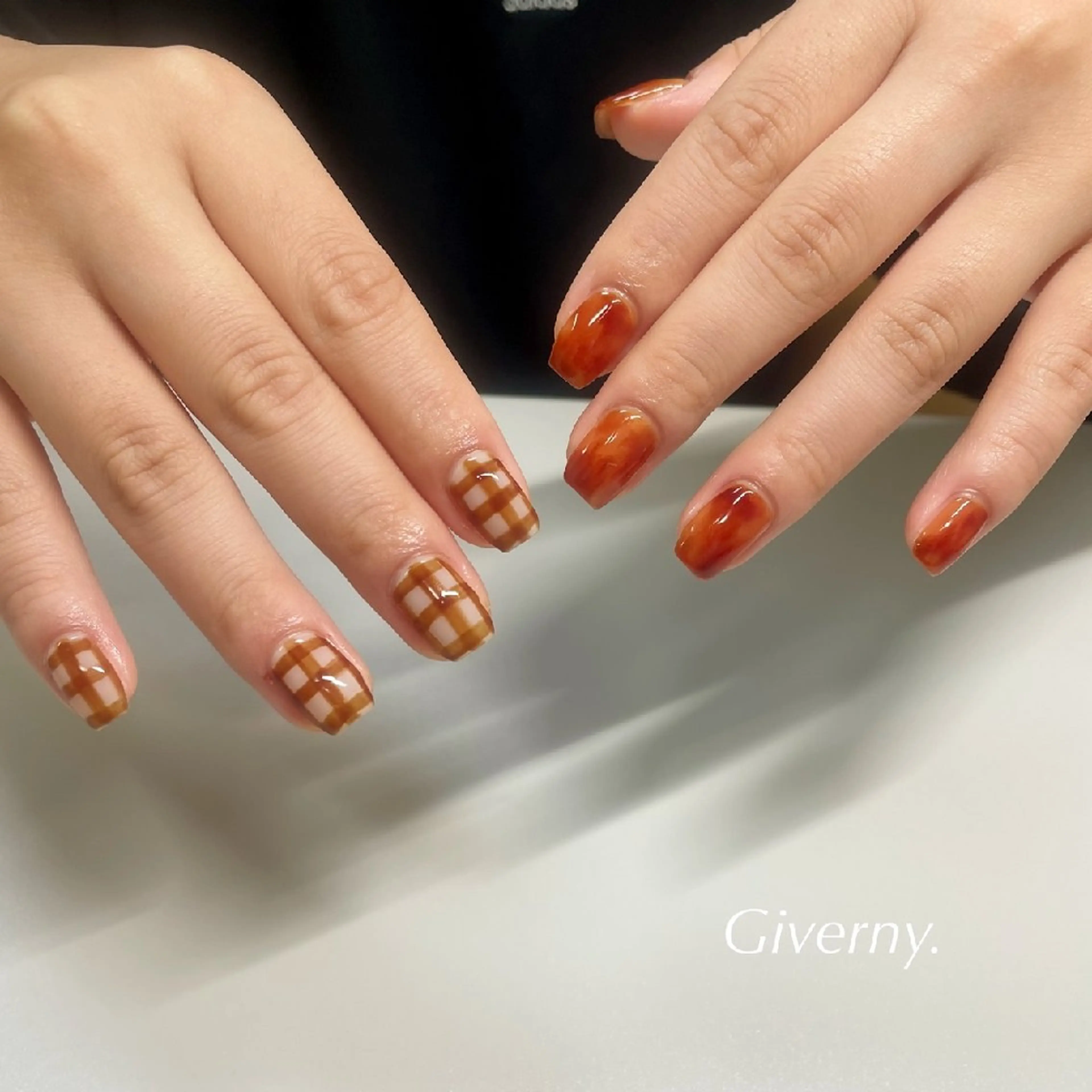 ネイル べっ甲ネイル ハンドネイル Giverny .のネイルデザイン