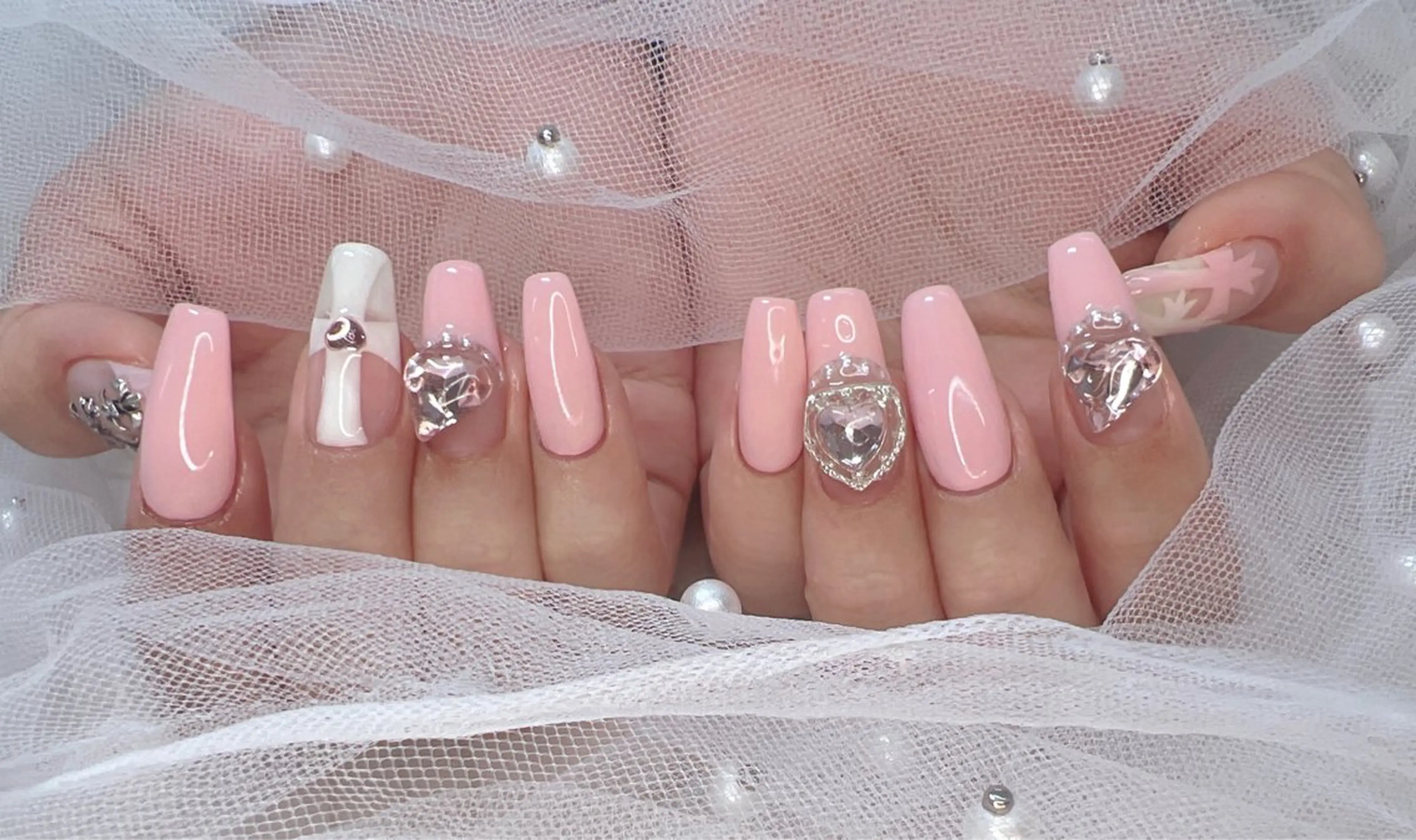 ネイル R salonのネイルデザイン