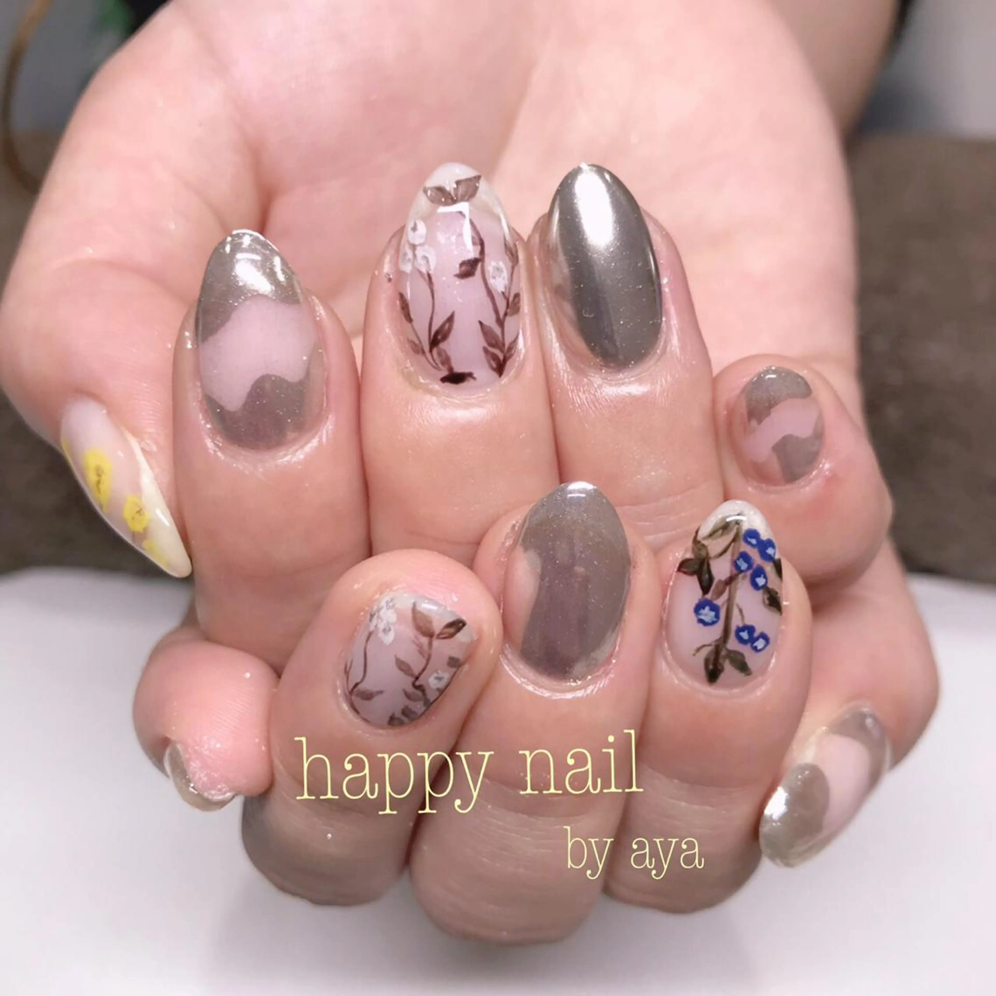 ネイル Happy Nailのネイルデザイン