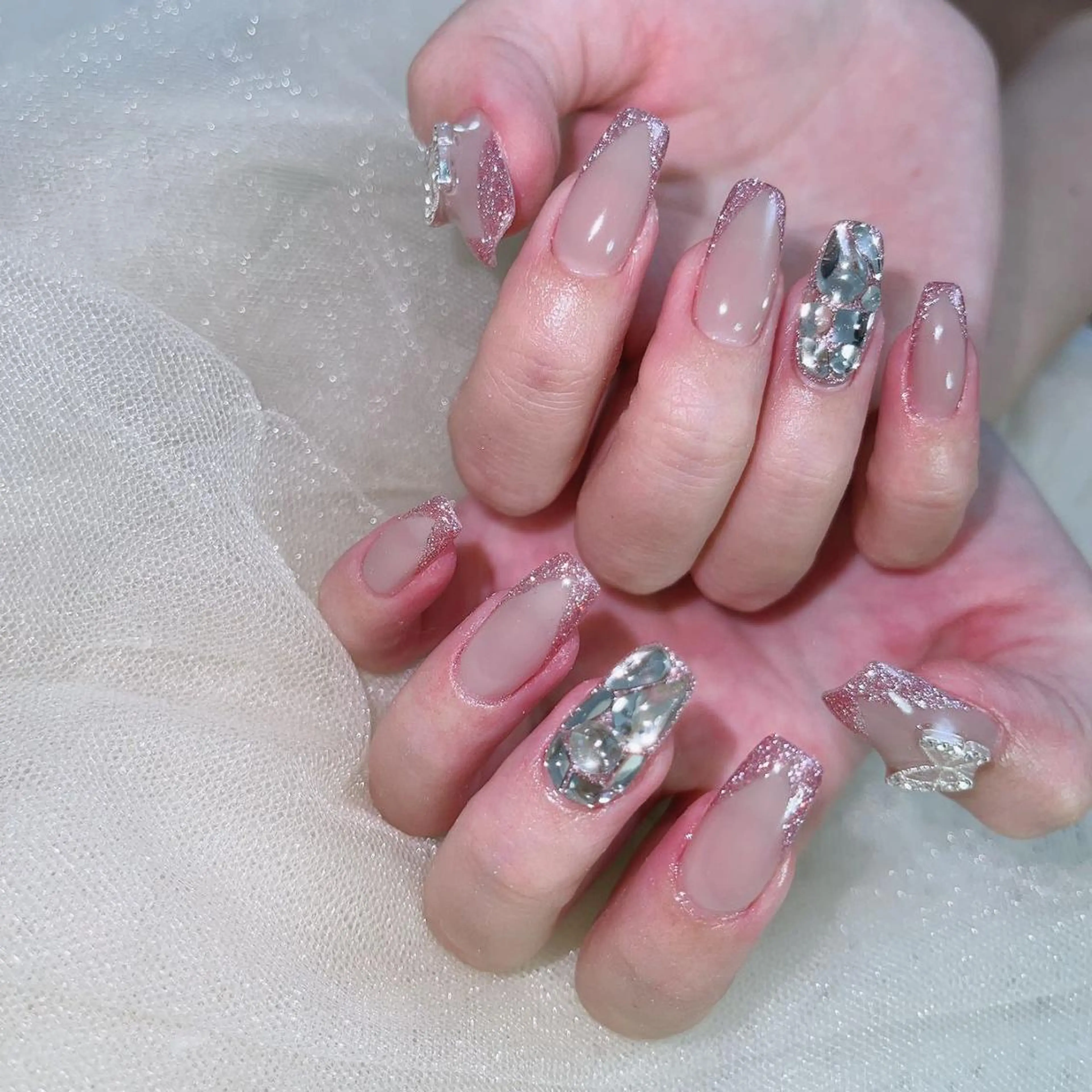 ネイル ハンドネイル Queens ciciのネイルデザイン