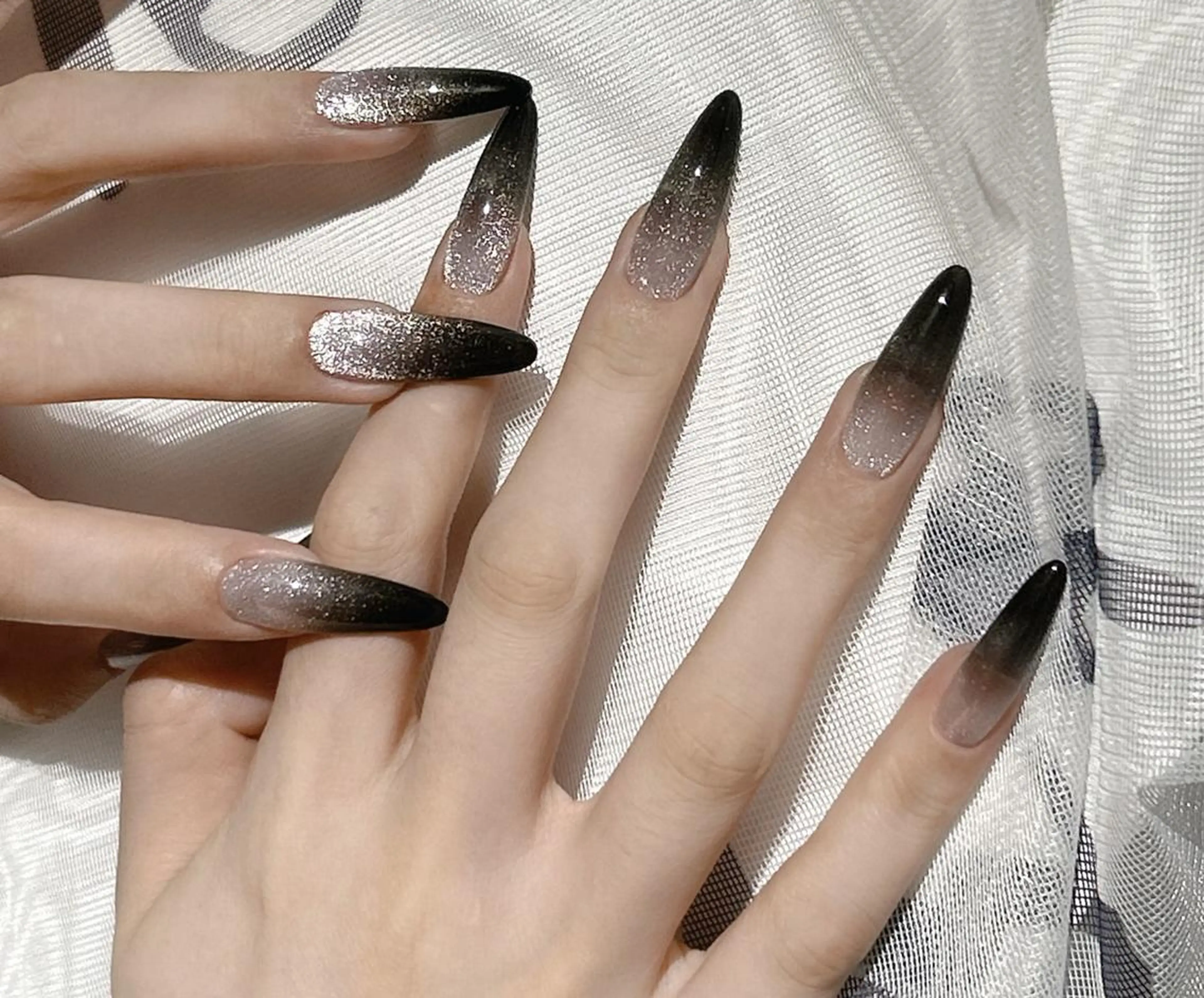 ネイル ロングネイル長さ出し 専門Spade Qのネイルデザイン