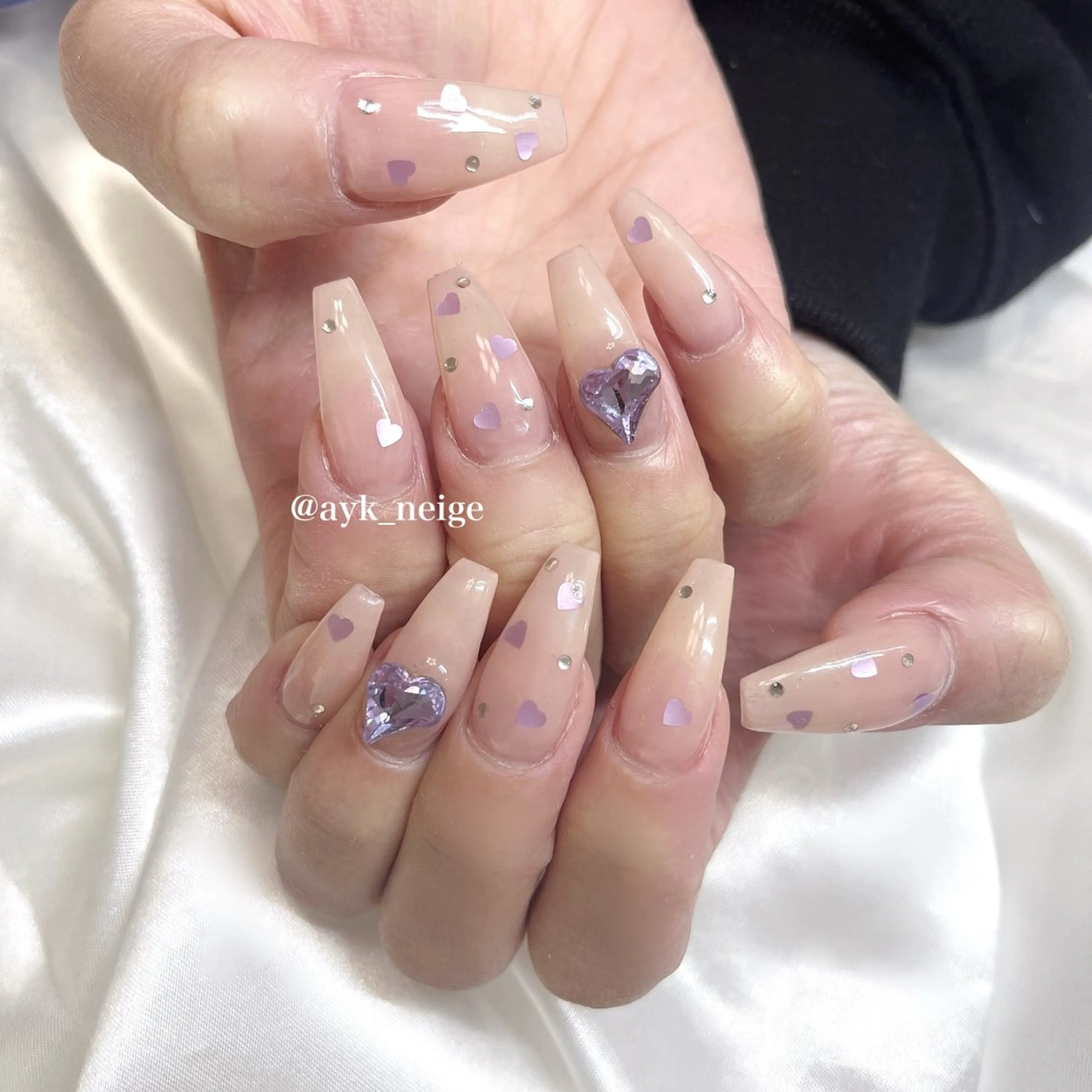 ネイル フットネイル キラキラネイル 韓国ネイル リボン シンプルネイル n'eige nail所属・大谷 綾香のネイルデザイン