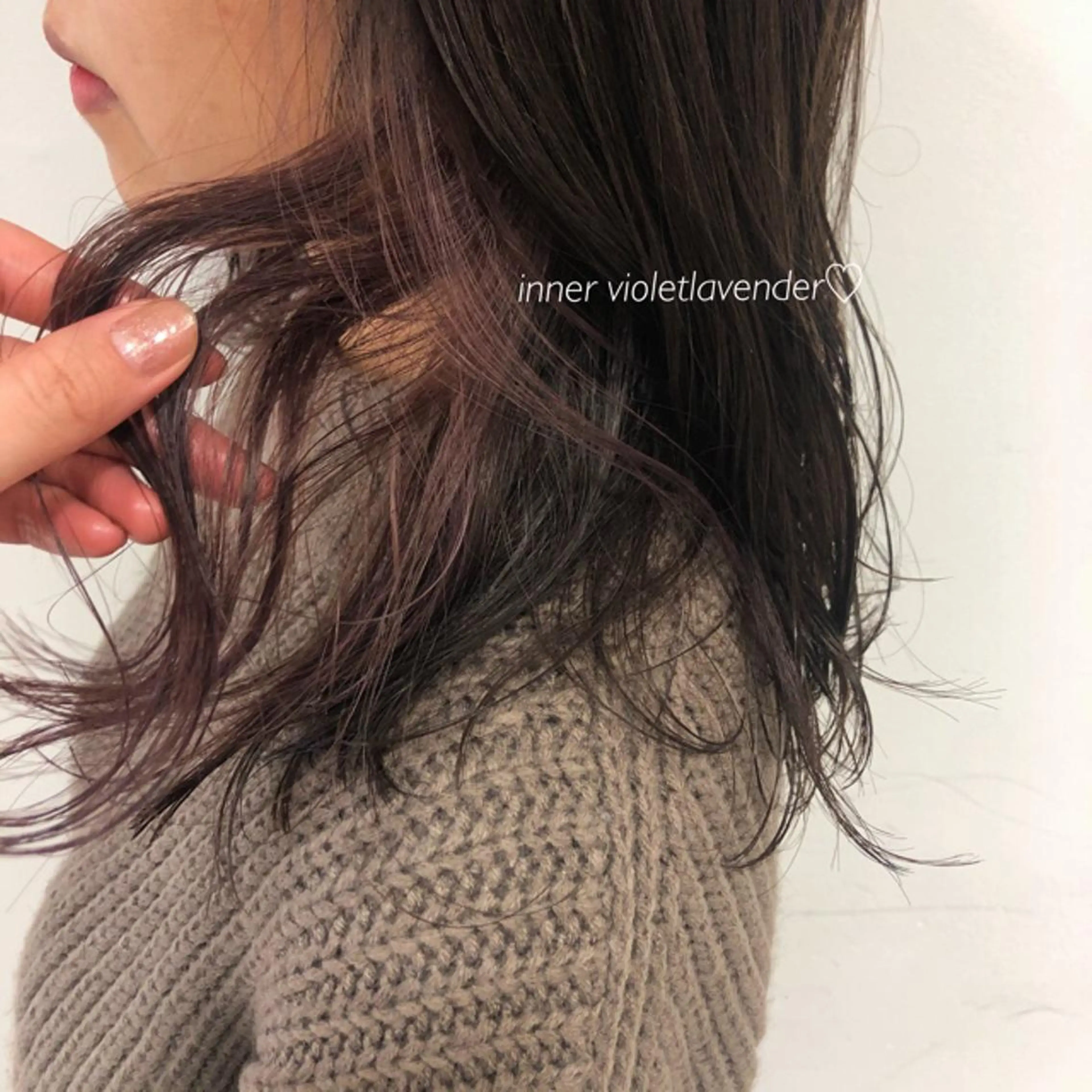 セミロング カラー GLROW haruhiのヘアスタイル