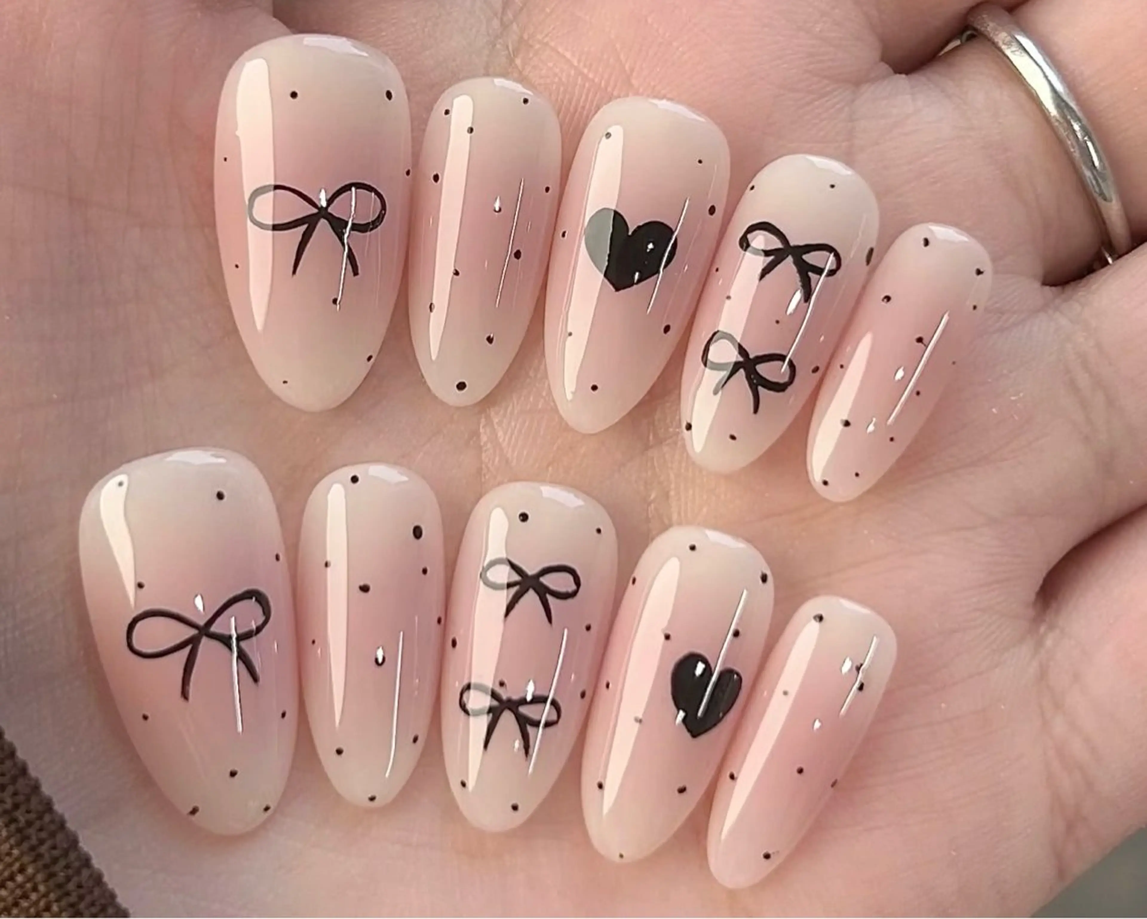 ネイル hello.nail所属・Horie 雪のネイルデザイン