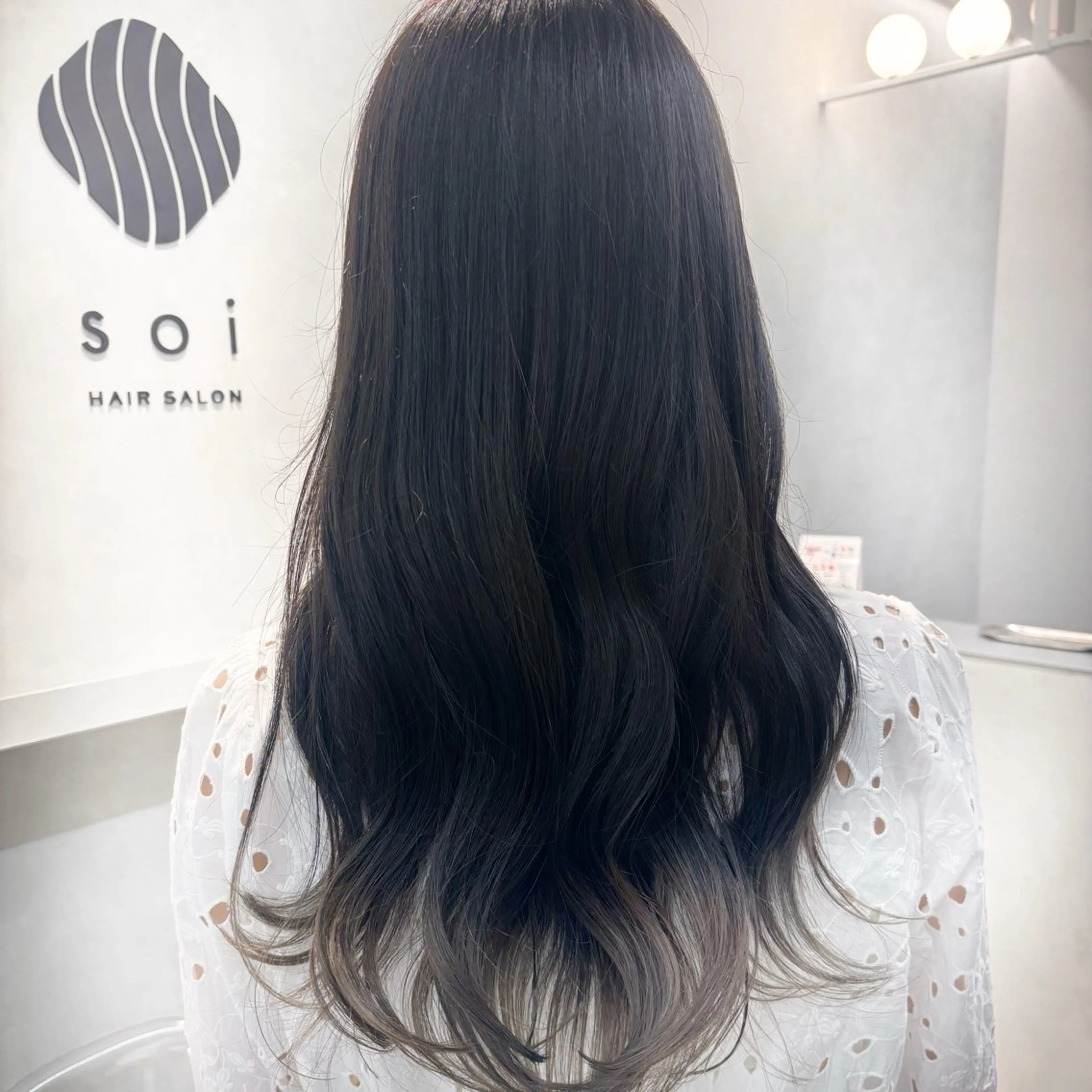 ロング 透明感/レイヤー /ayaneのヘアスタイル