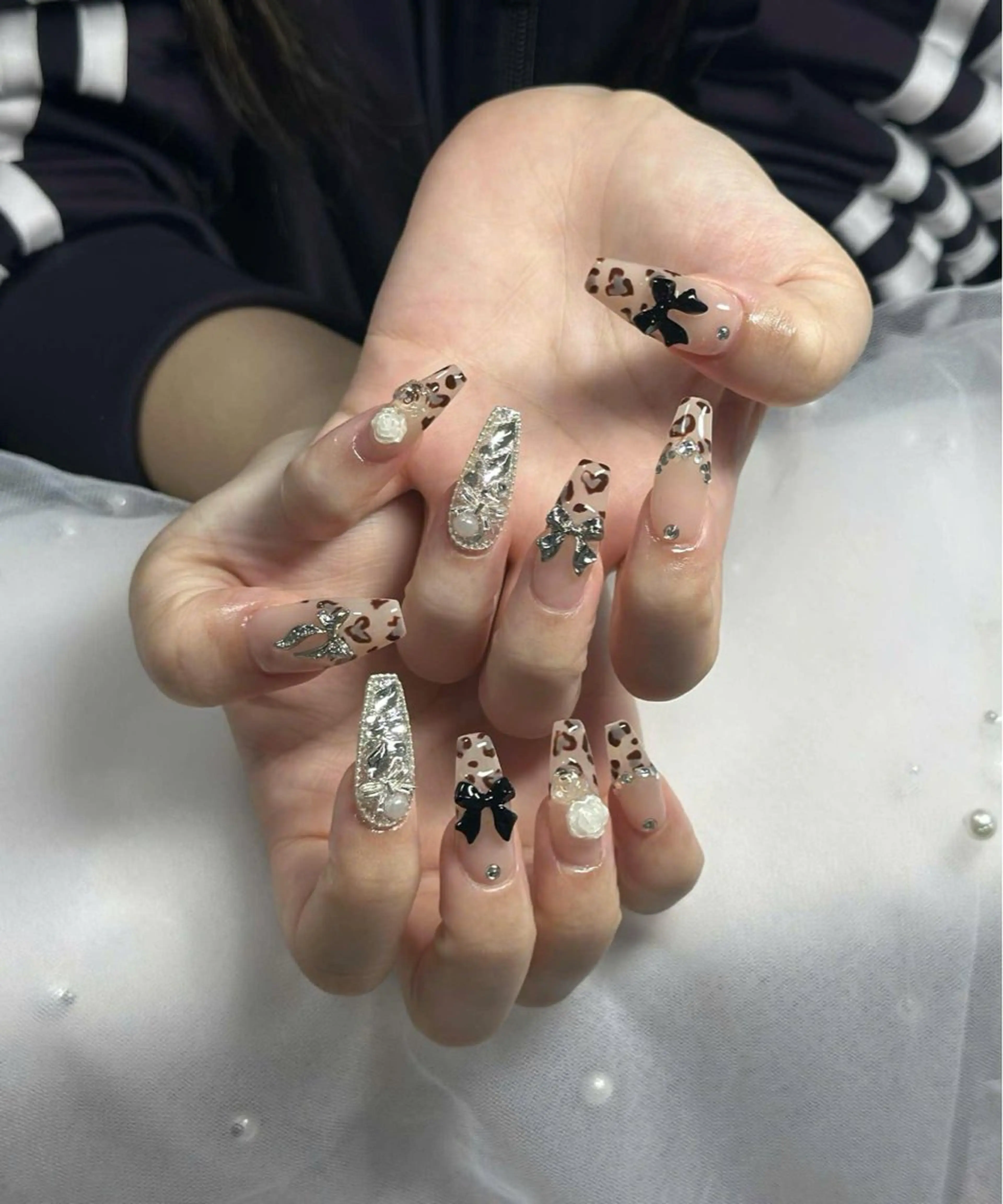 ネイル オーロラネイル フレンチネイル ジェルネイル ハロウィン 韓国ネイル ハンドネイル neco H.babynailのネイルデザイン