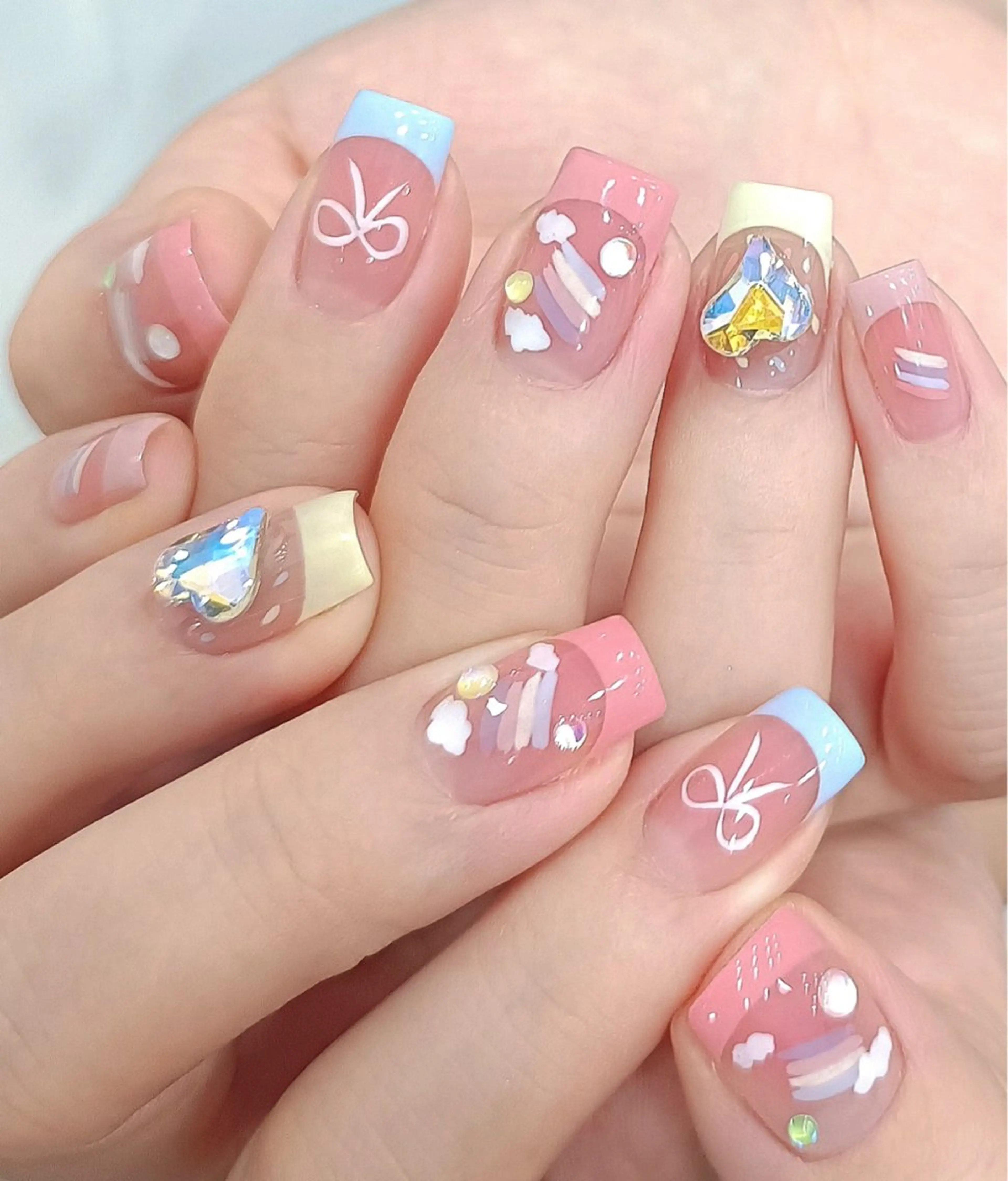 ネイル ハンドネイル パラジェル登録店　Nailsalon Amour  上野湯島店所属・🫧 はる🩵のネイルデザイン