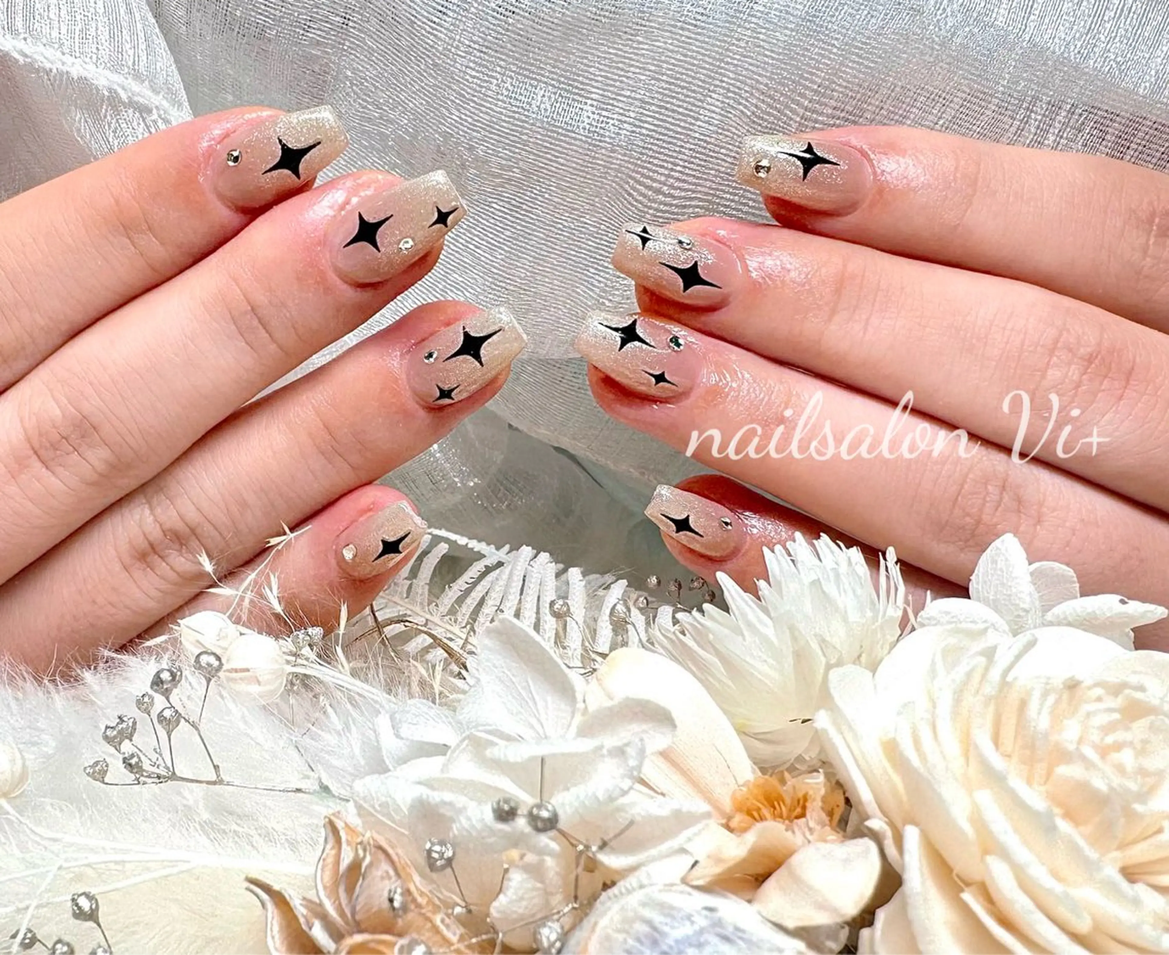 ネイル ✨Nailsalon Vi+✨のネイルデザイン