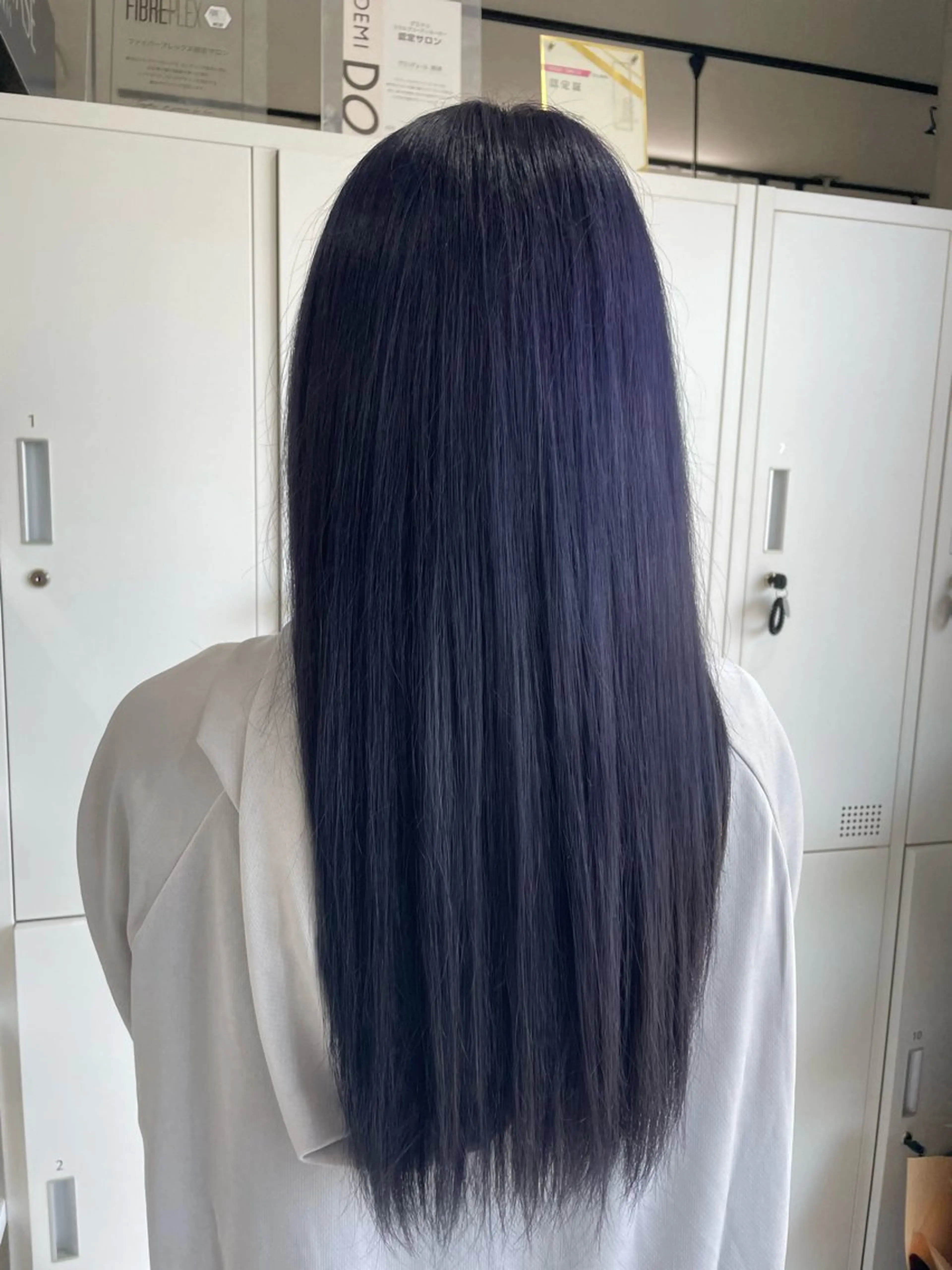 ロング カラー アッシュ ブルーカラー ブルーアッシュ GRANDEUR 村越 捺稀のヘアスタイル