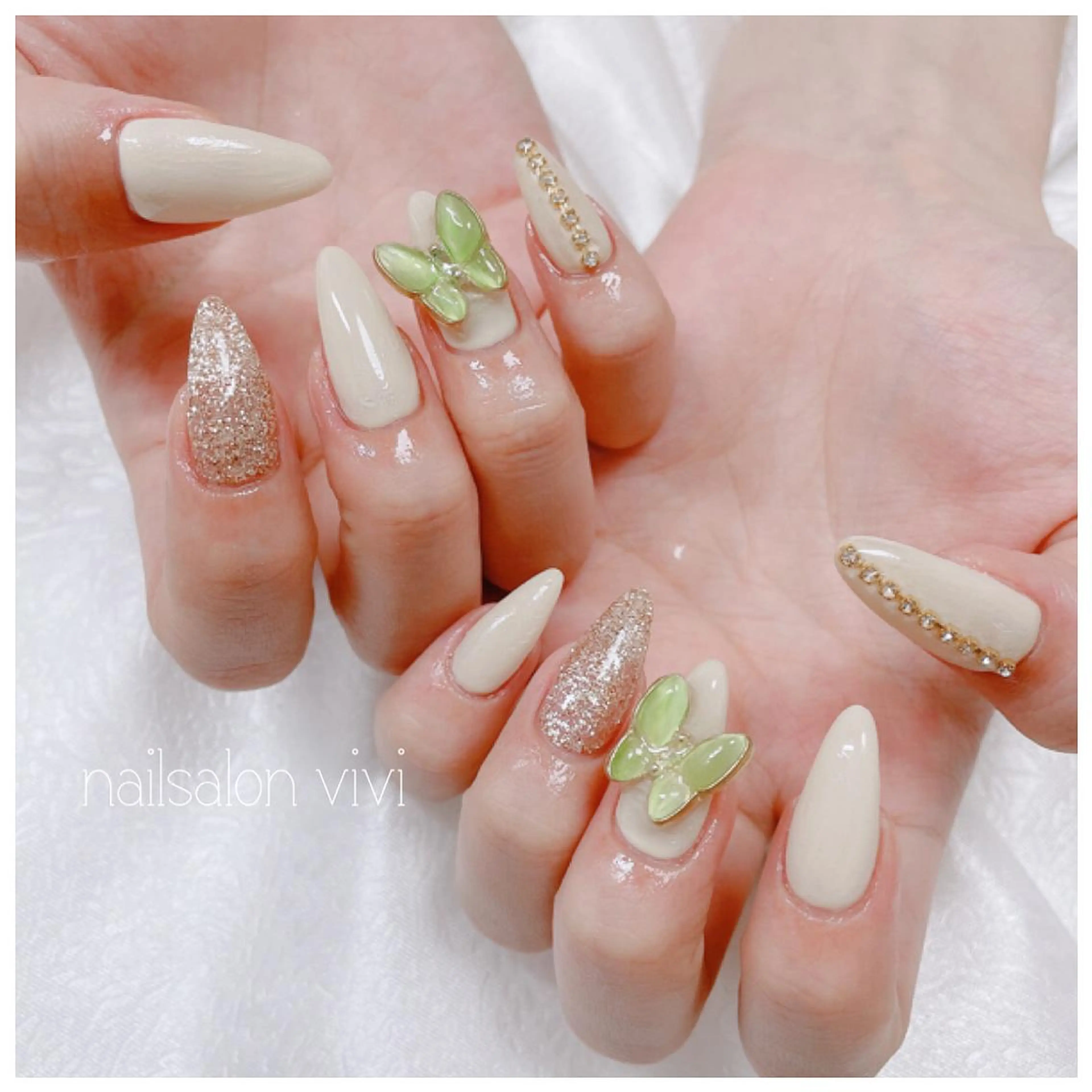 ネイル ＶＩＶＩ nailsalonのネイルデザイン