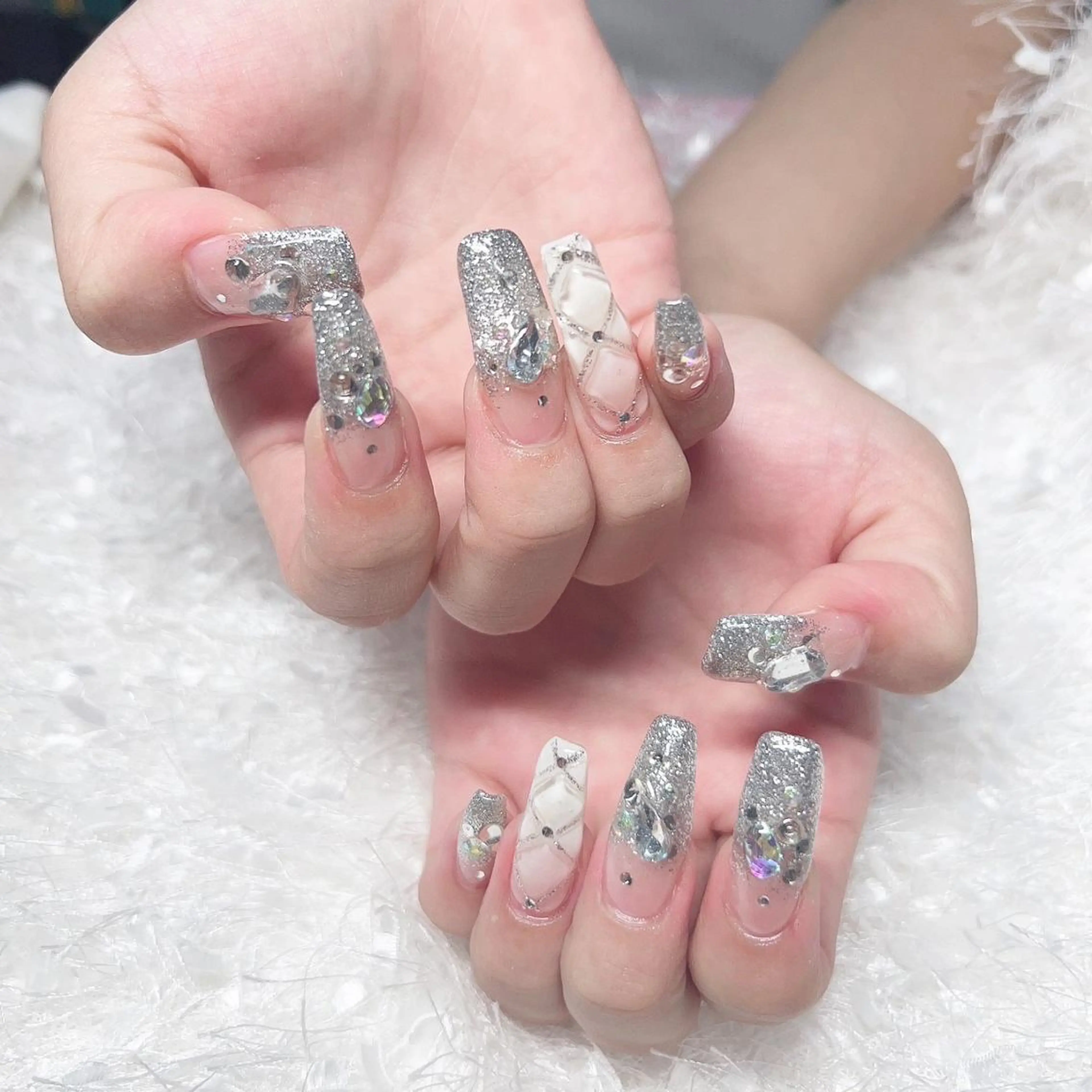 ネイル 長さ出し フレンチネイル ジェルネイル グラデーション 韓国ネイル ハンドネイル Nail&eye Belire 新宿のネイルデザイン