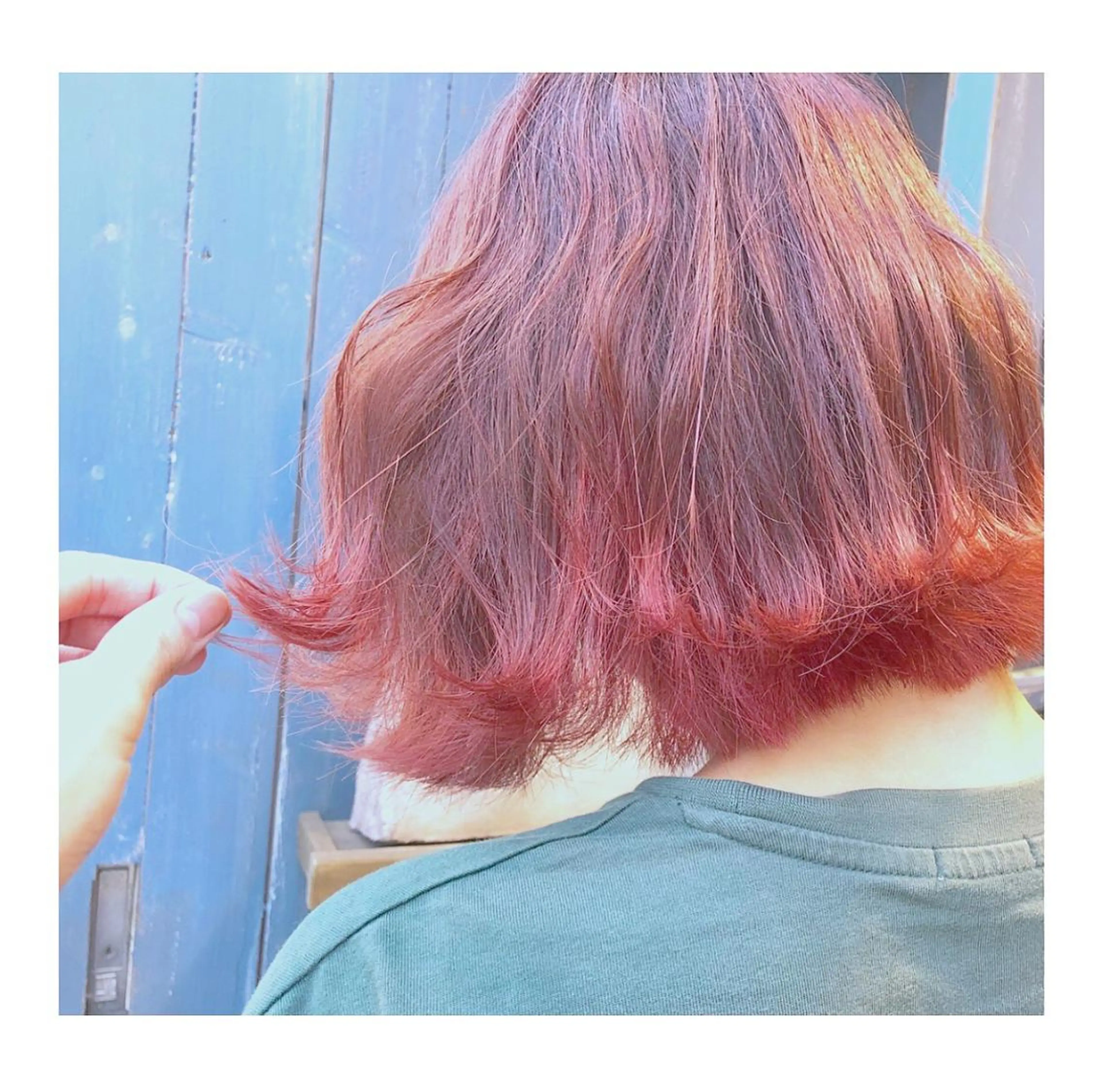 ショート カラー ブリーチ、パーマ 西部笑のヘアスタイル