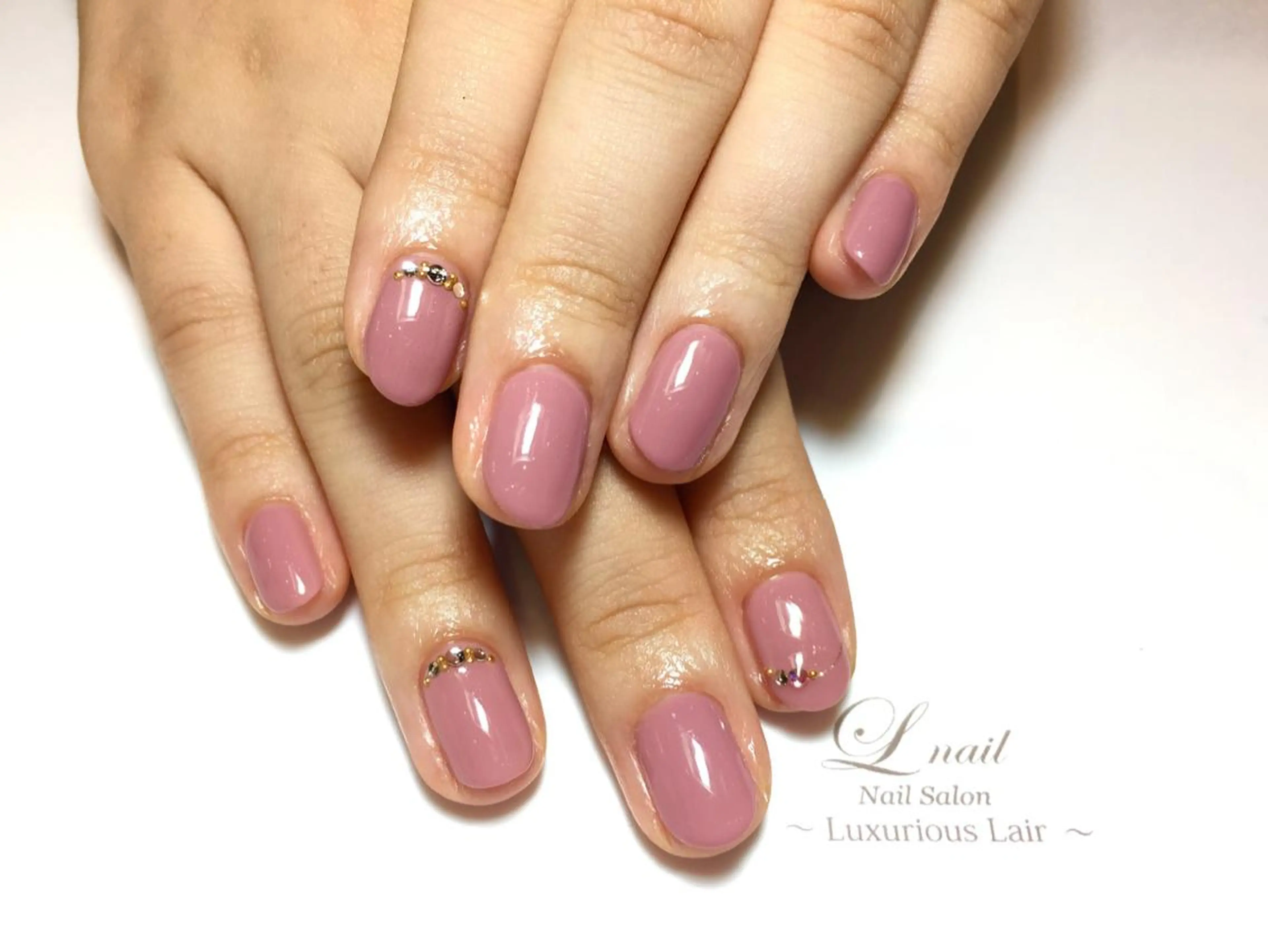 ネイル Li'leaNail AINAのネイルデザイン