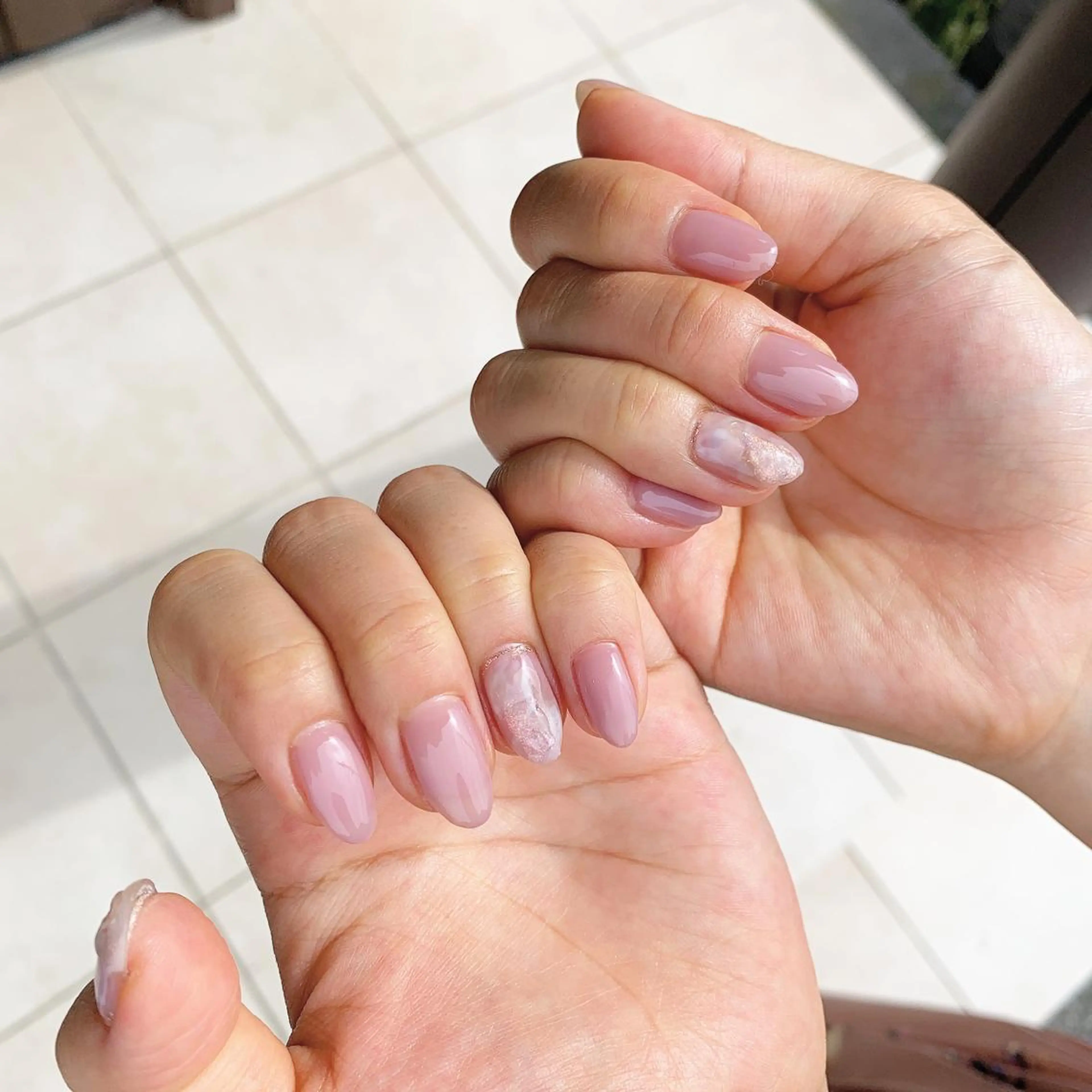 ネイル アートネイル 氷ネイル・うるうるネイル ニュアンスネイル ワンカラーネイル sereha nailのネイルデザイン
