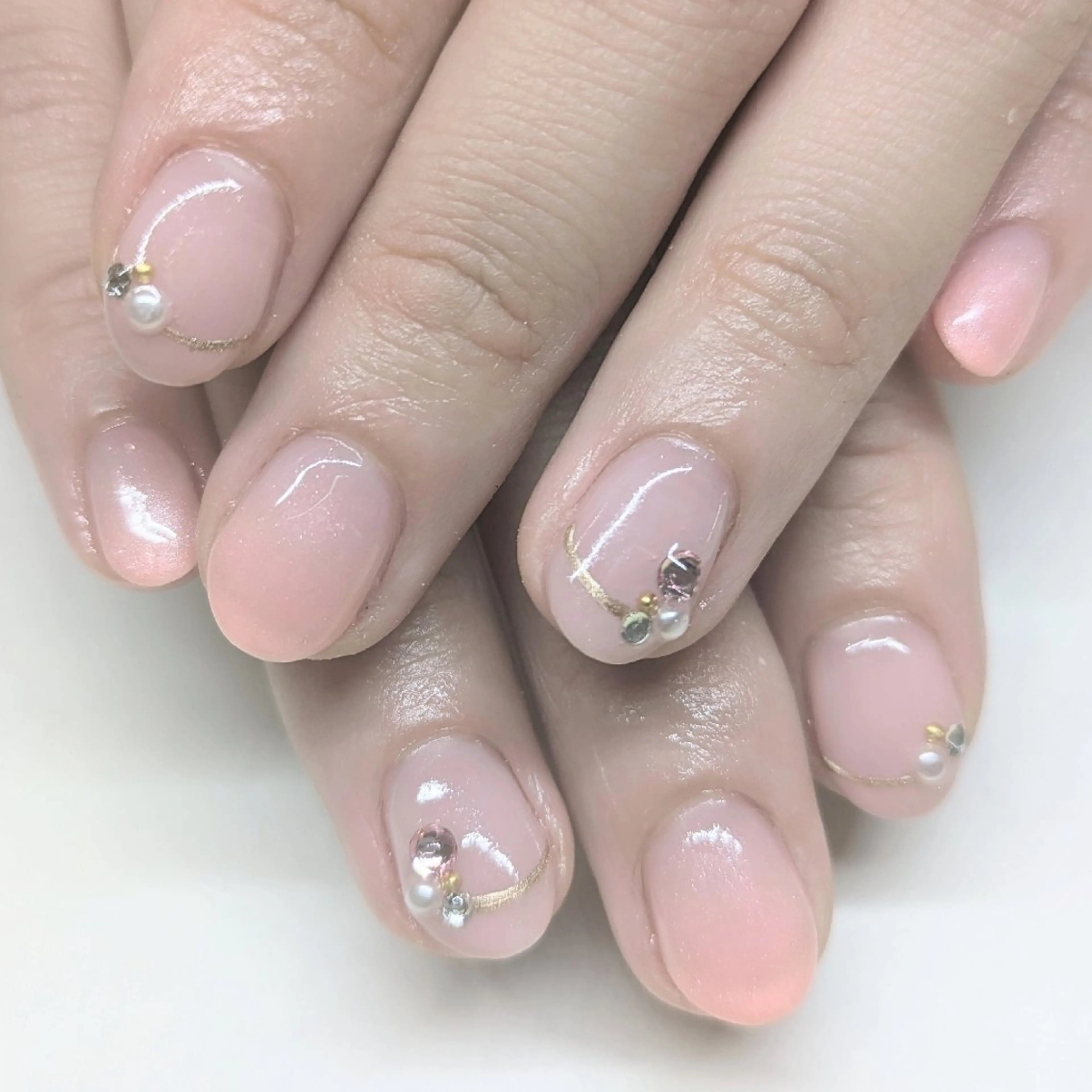 ネイル シンプルネイル Gerbera Nailistのネイルデザイン