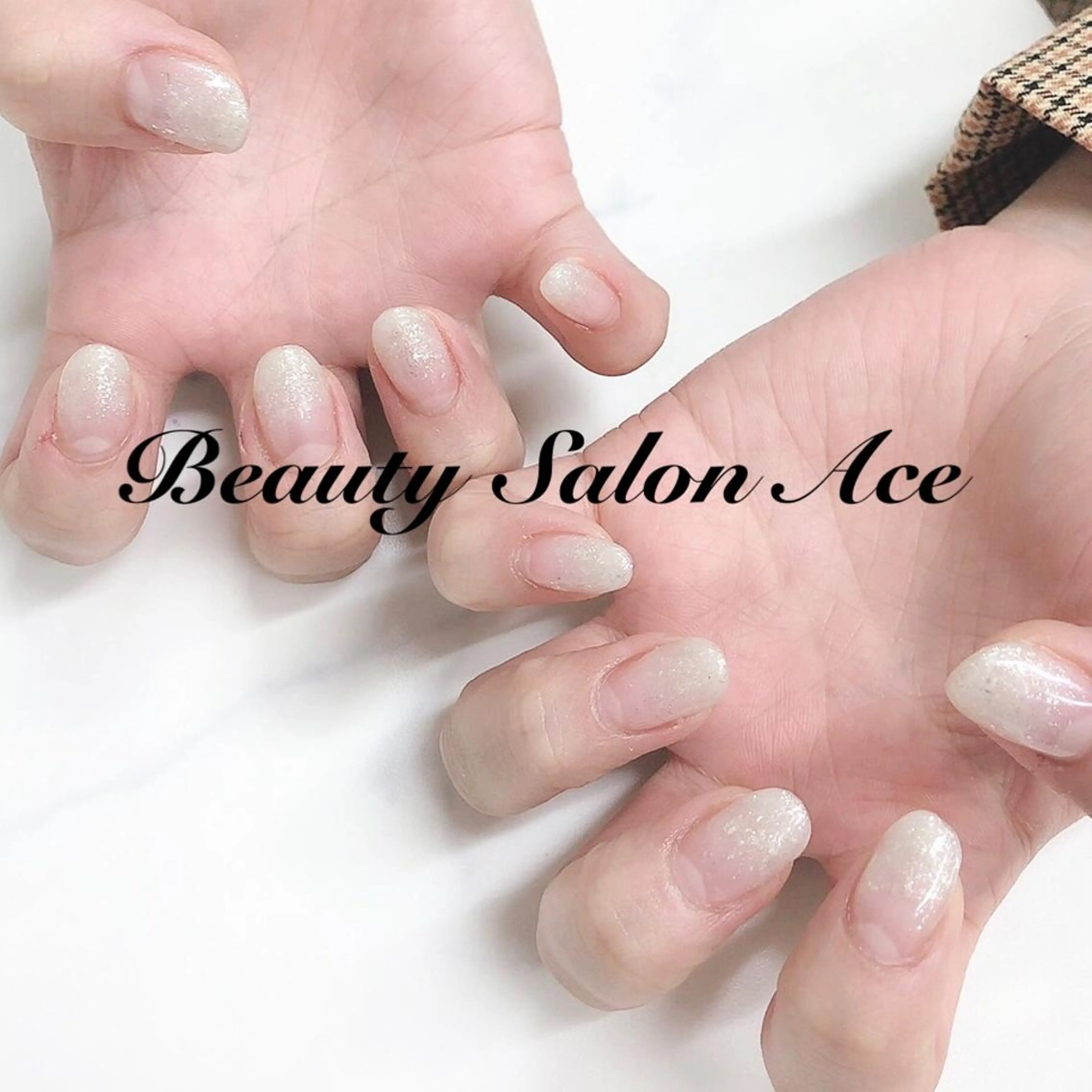 ネイル アートネイル 長さ出し ジェルネイル グラデーション ラメ(グリッター) ハンドネイル ハンドケア Beauty Salon Ace（ネイルサロン　エース）所属・池袋フィルイン Ace♡長さだしのネイルデザイン
