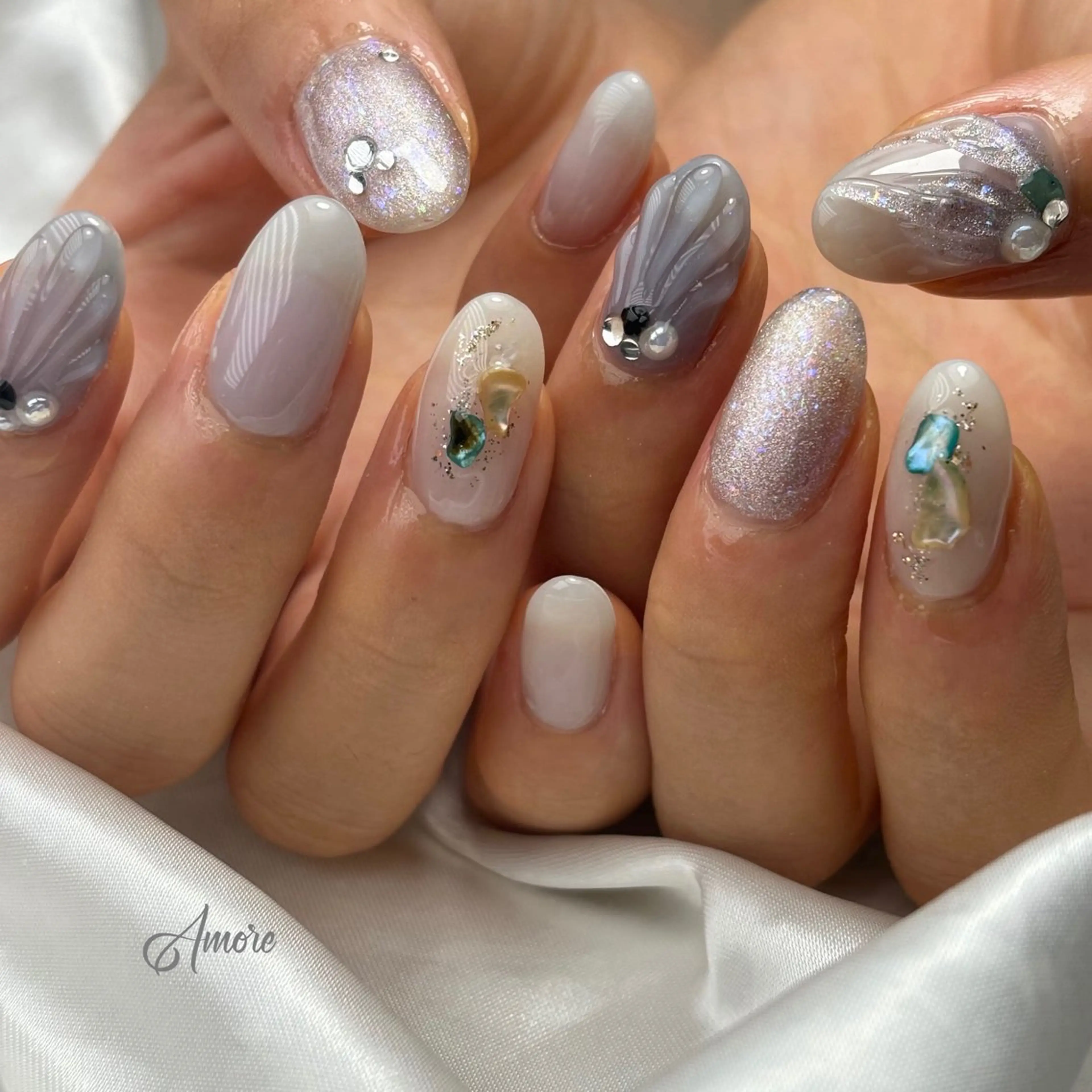 ネイル ジェルネイル キラキラネイル 韓国ネイル マグネットネイル パラジェル You kyehwaのネイルデザイン