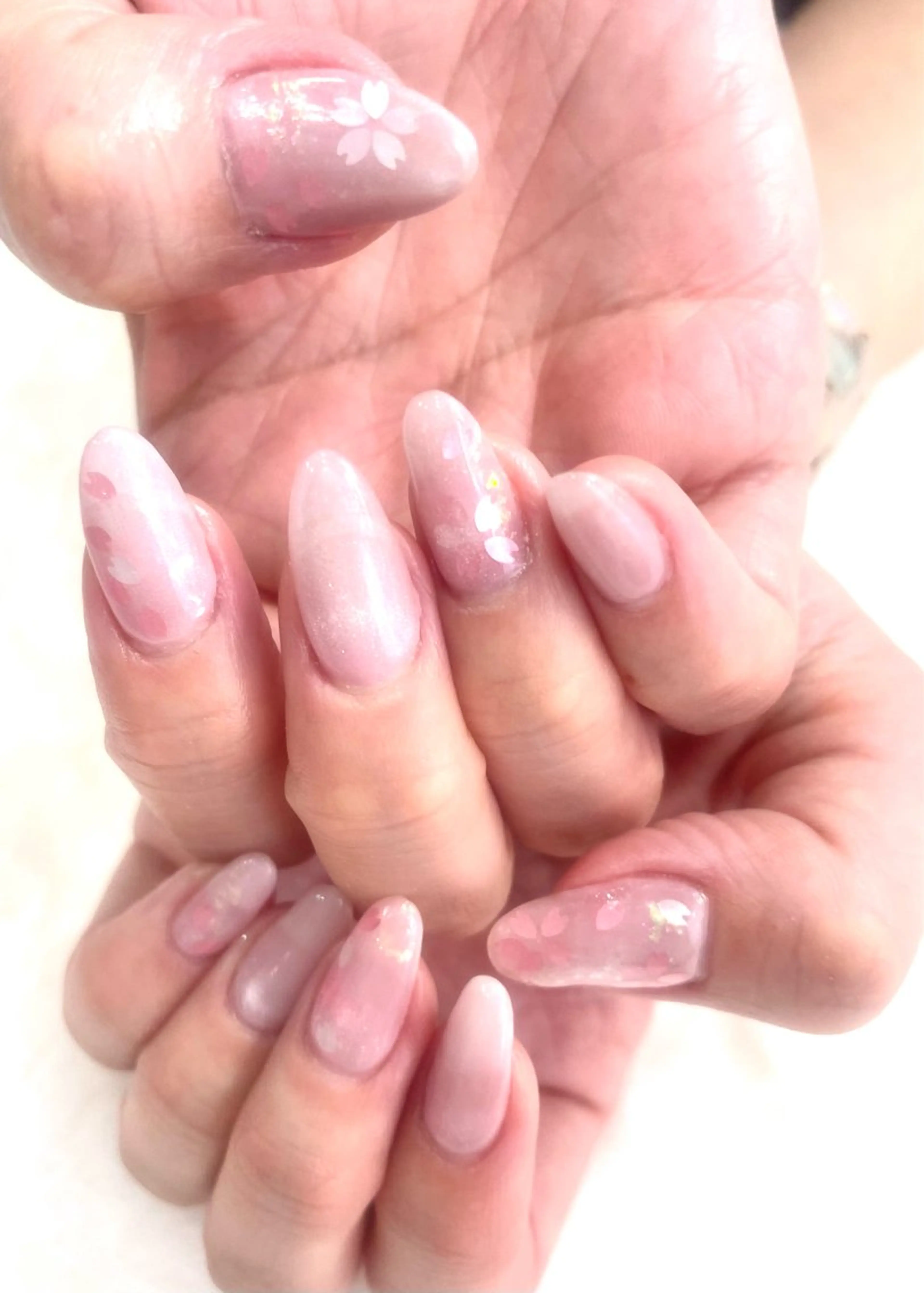 ネイル ホログラムネイル マグネットネイル 春ネイル koto nails所属・koto nailsのネイルデザイン