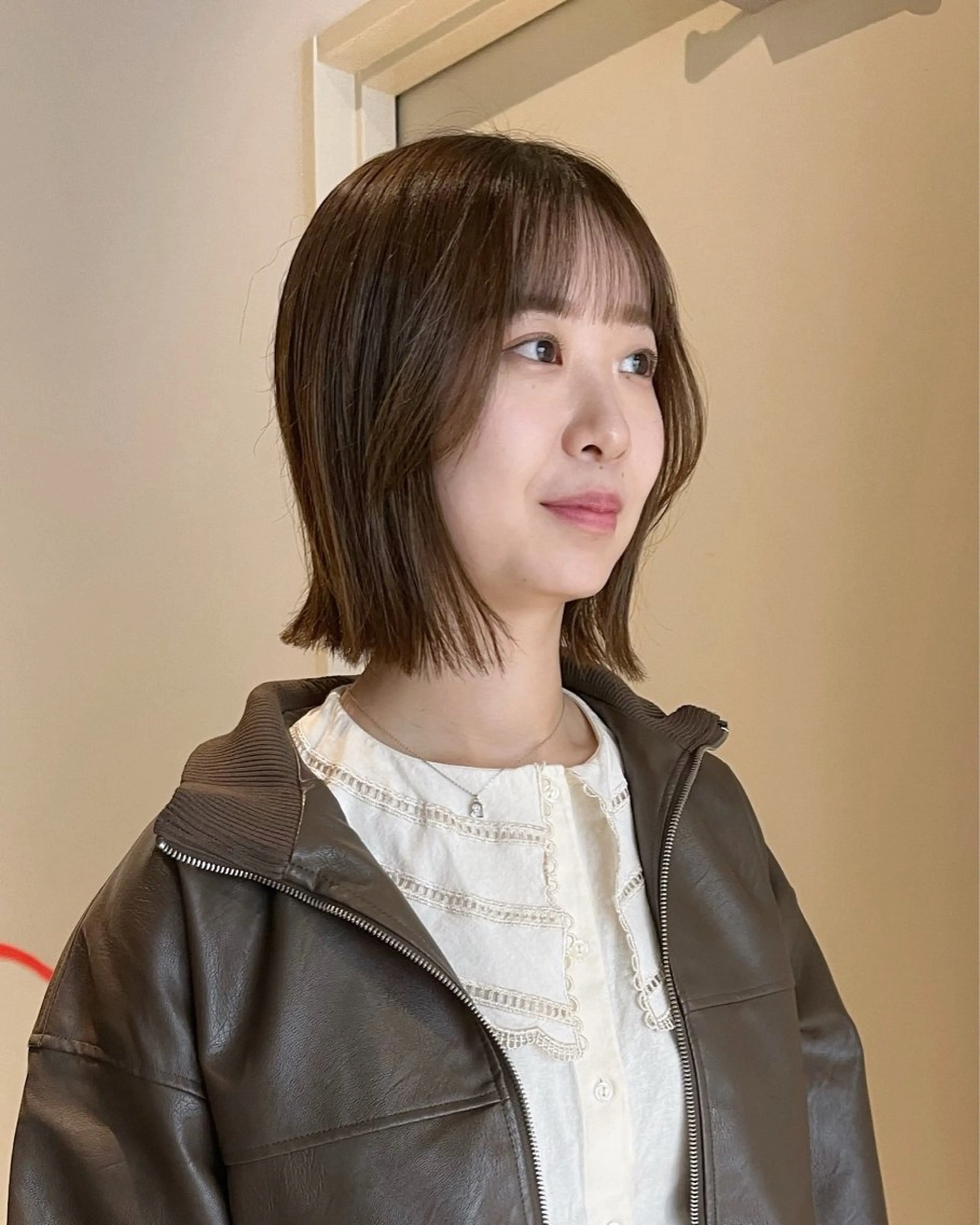 ミディアム ボブ カット ヘアカラー トリートメント kawai rihoのヘアスタイル