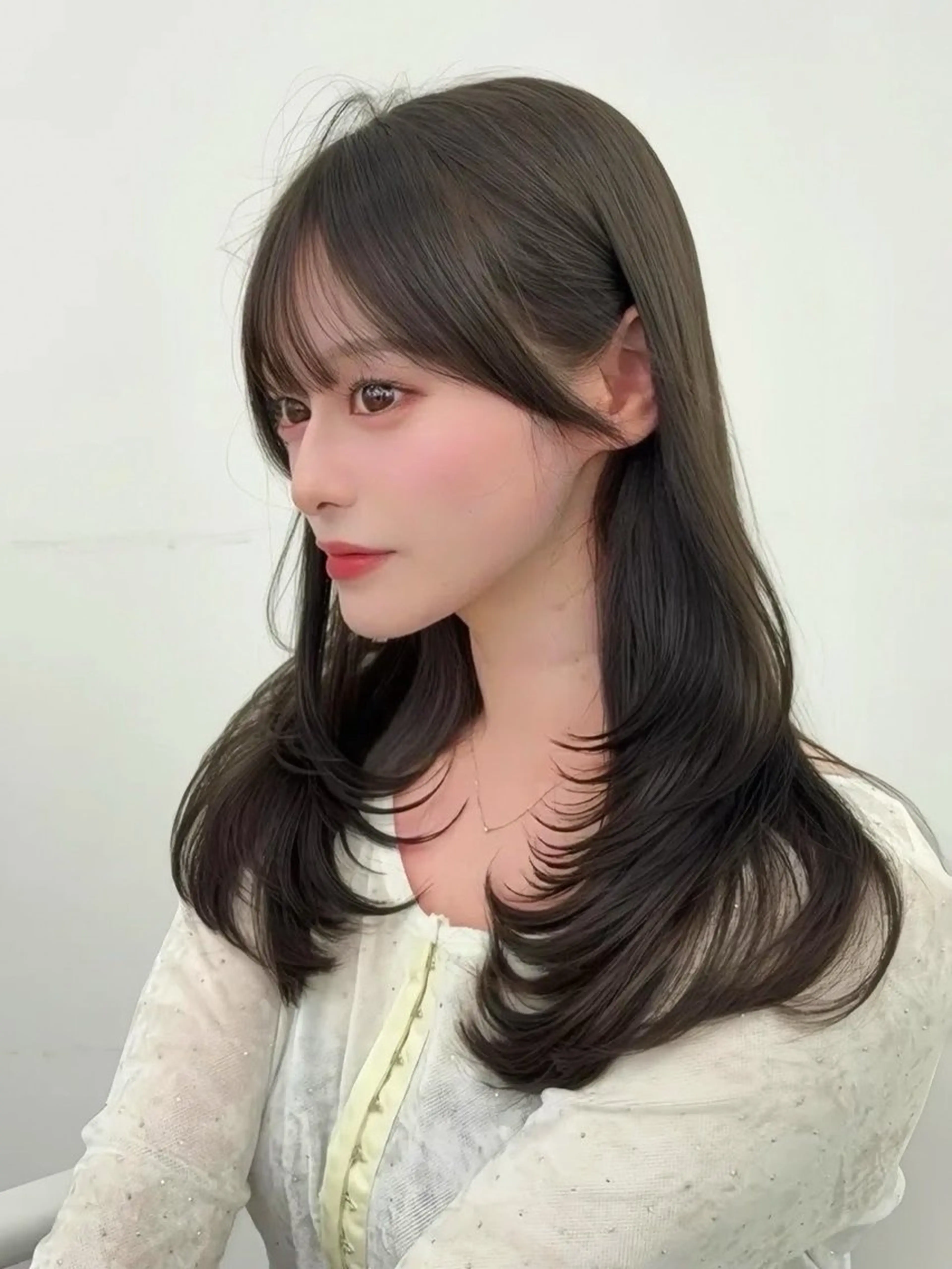 ロング カラー 小顔カット カット ヘアカラー トリートメント 韓国ヘア/レイヤー/ 顔まわり足立遥奈のヘアスタイル