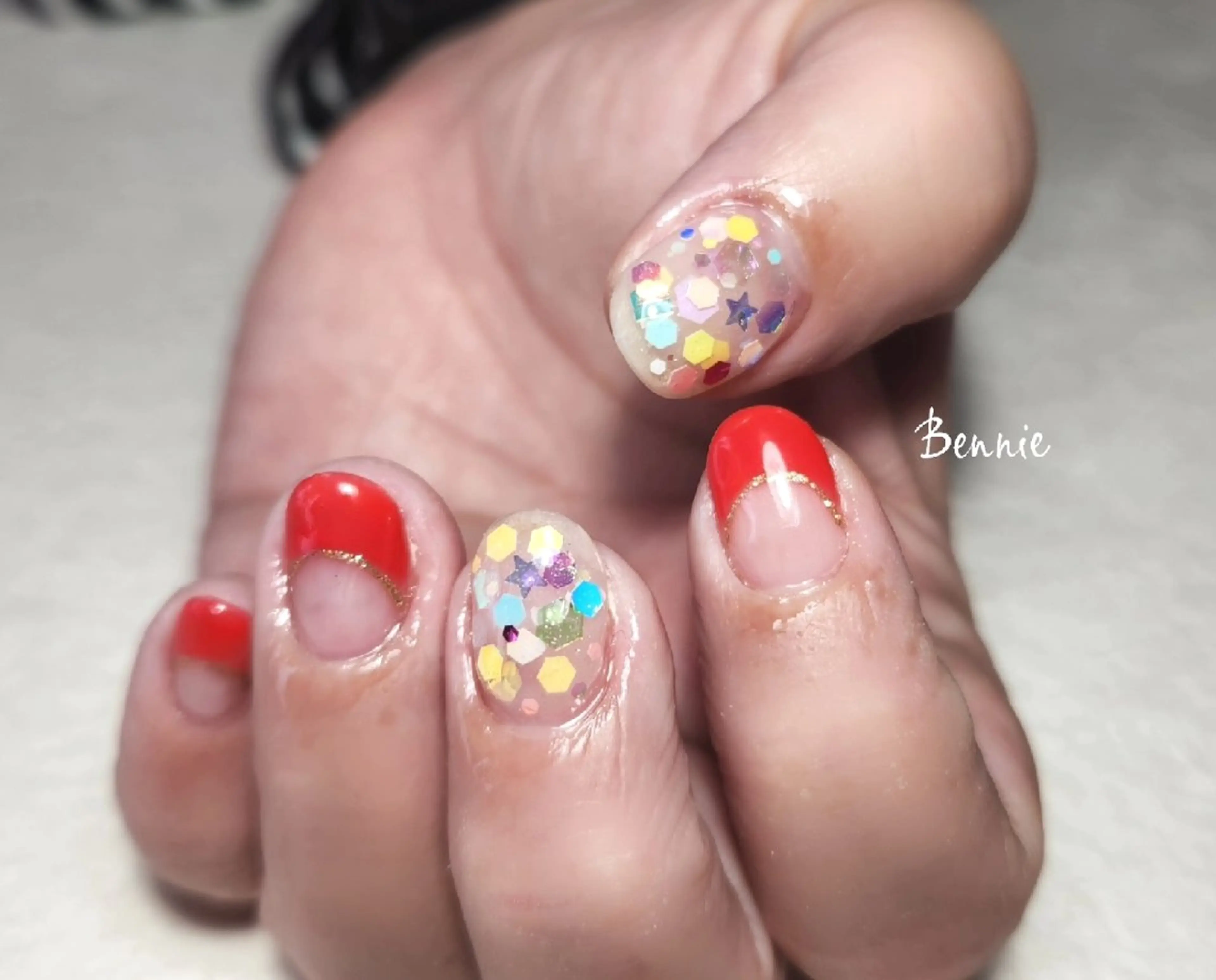 ネイル フレンチネイル ホログラムネイル キラキラネイル 韓国ネイル 春ネイル ハンドネイル   BENNIEのネイルデザイン