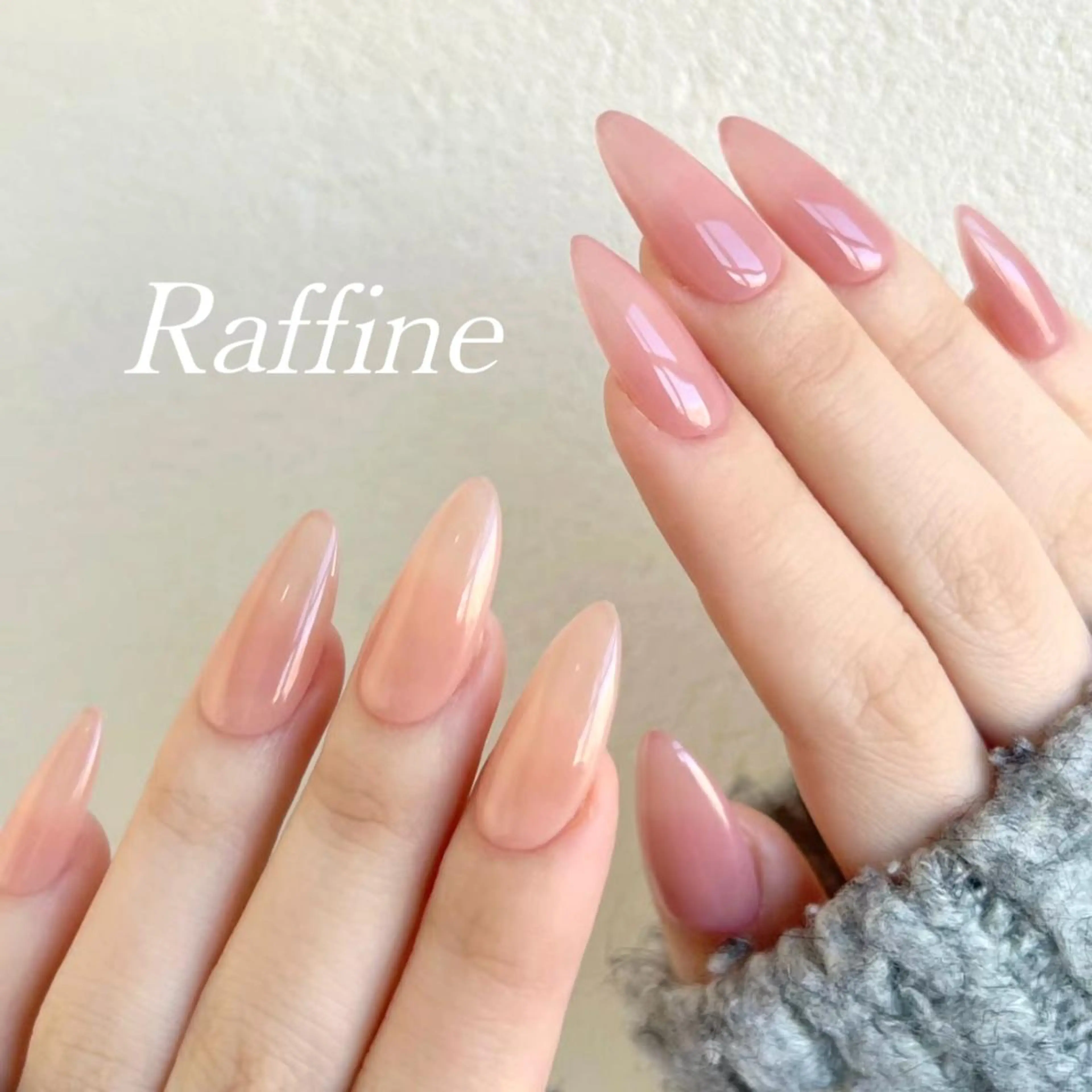 ネイル ハンドネイル RAFFINE 月🦋🩵のネイルデザイン