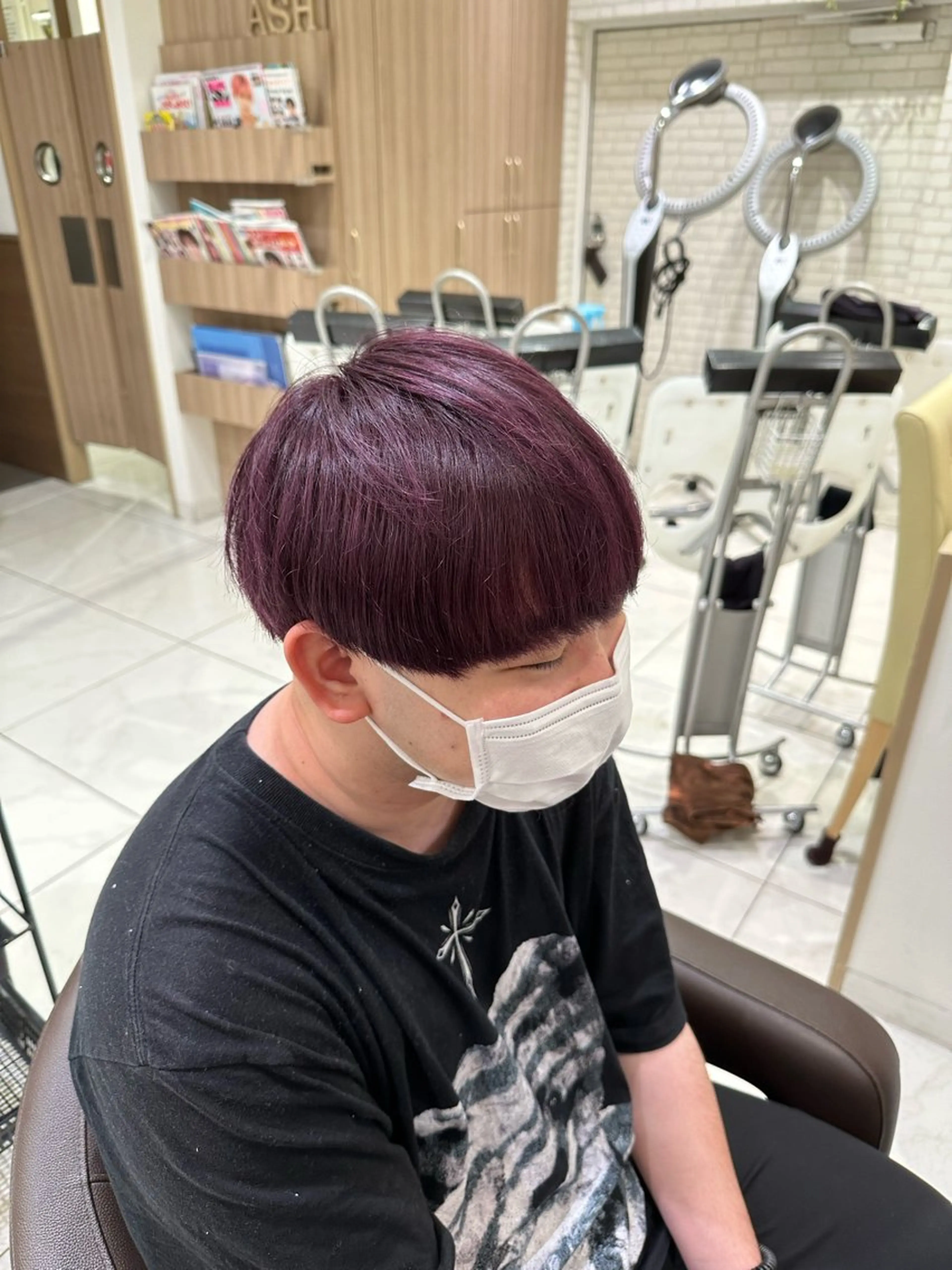 ショート カラー メンズ マッシュ バイオレットカラー カット ヘアカラー 渡邉 理央のヘアスタイル