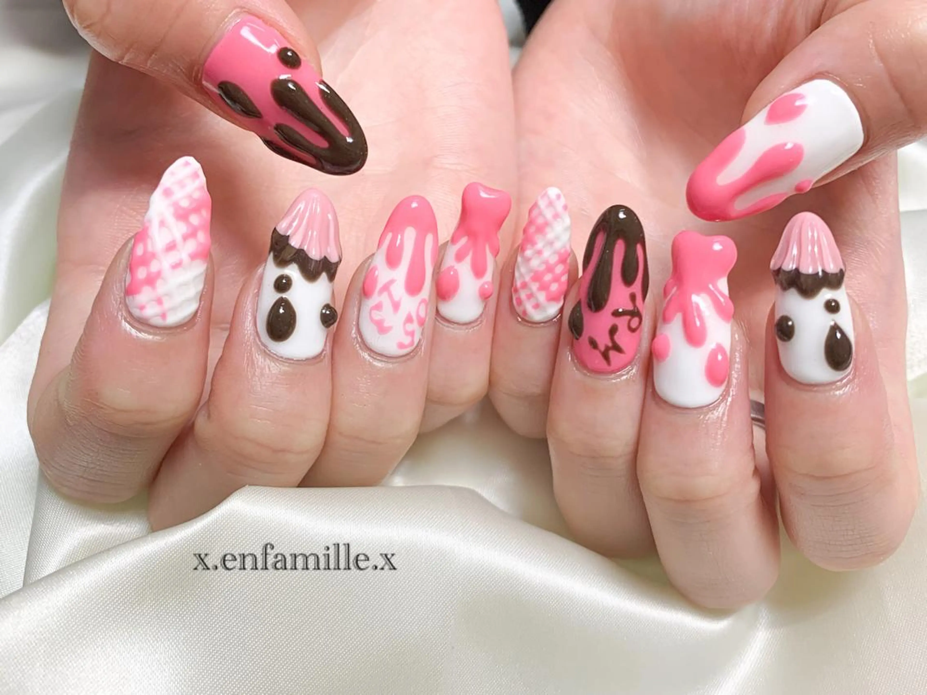 ネイル アートネイル ハンドネイル nail salon en familleのネイルデザイン