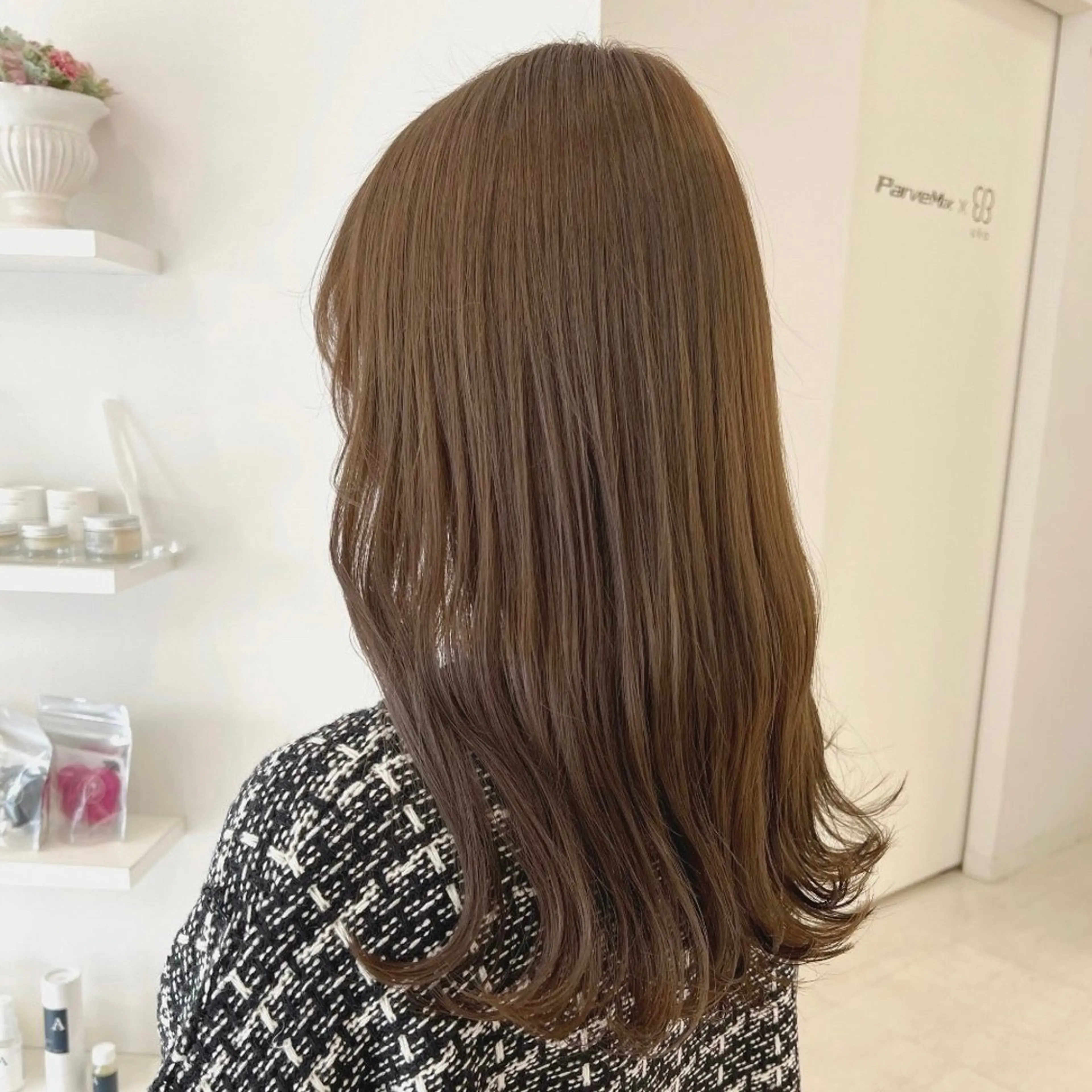 ロング カラー ベージュカラー オリーブベージュ カット ヘアカラー トリートメント ParveMix￤ 出石 菜々🥂のヘアスタイル