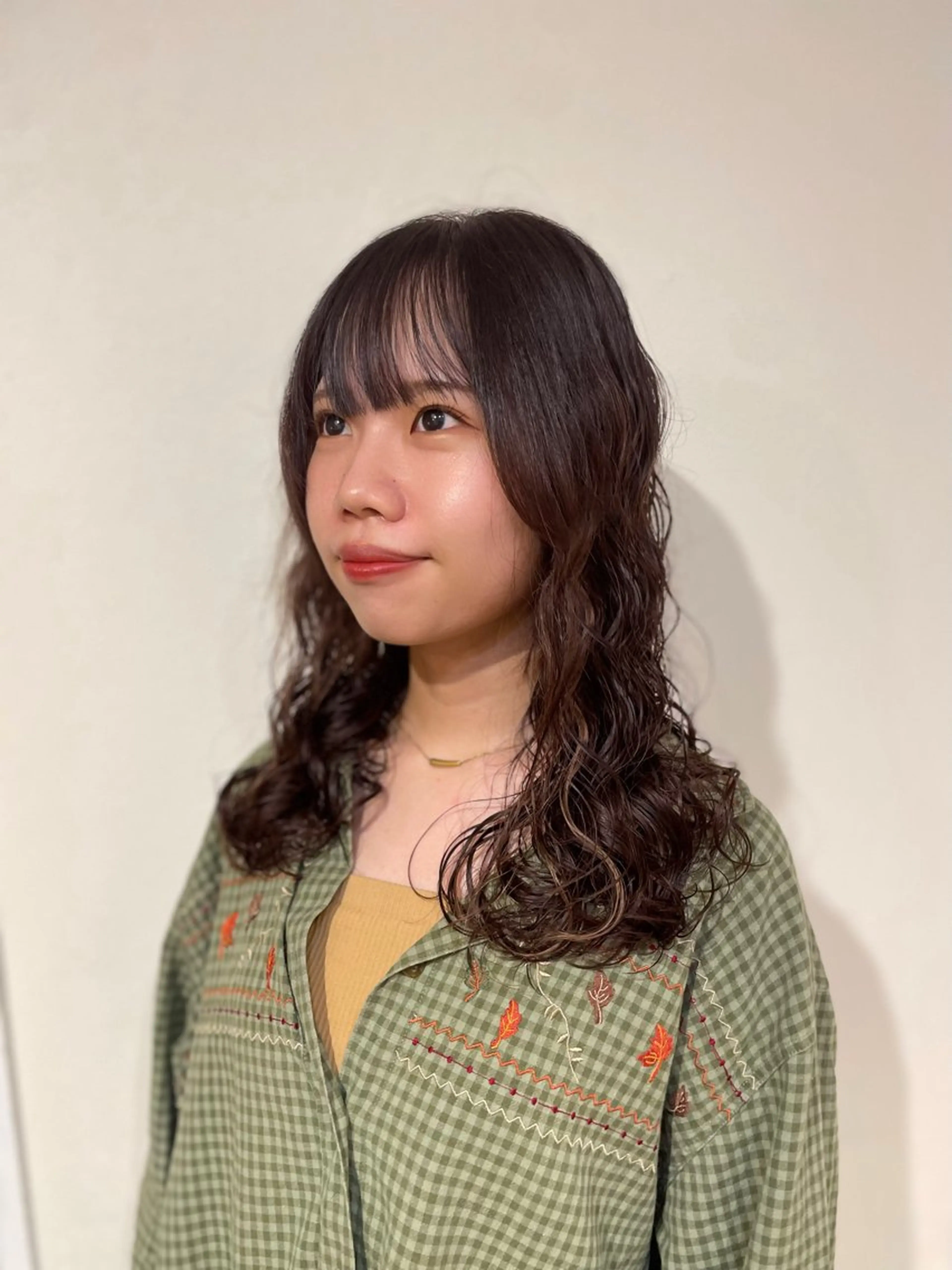 セミロング パーマ 髪質改善 韓国風ヘア レイヤーカット 似合わせカット 縮毛矯正 CreBiA ten_【クレビアテン】所属・crebia 漢人 美海／レイヤーカットのヘアスタイル