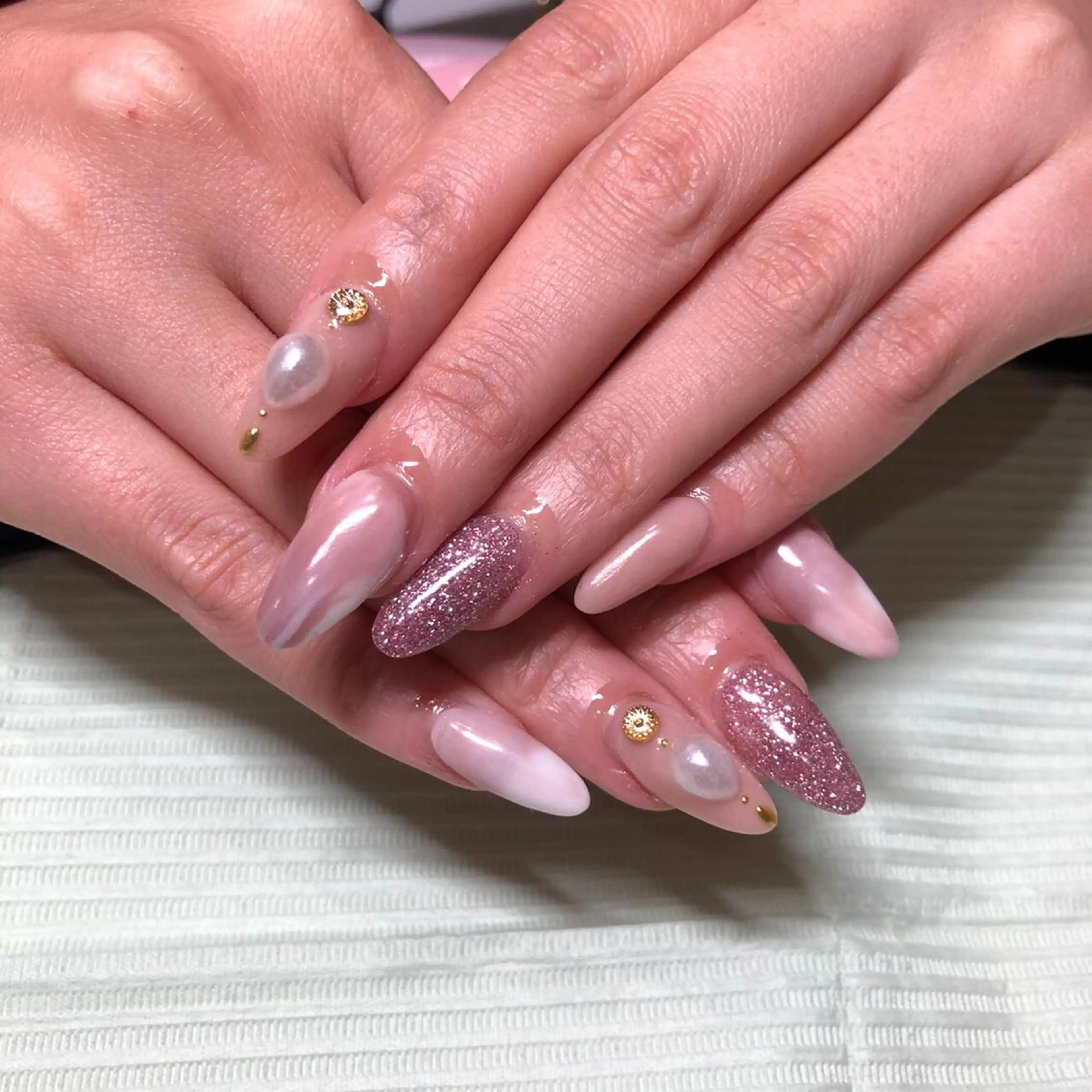 ミディアム ネイル アートネイル ハンドネイル 《LB》ラブリエ Nail&eyeのマツエク・マツパデザイン