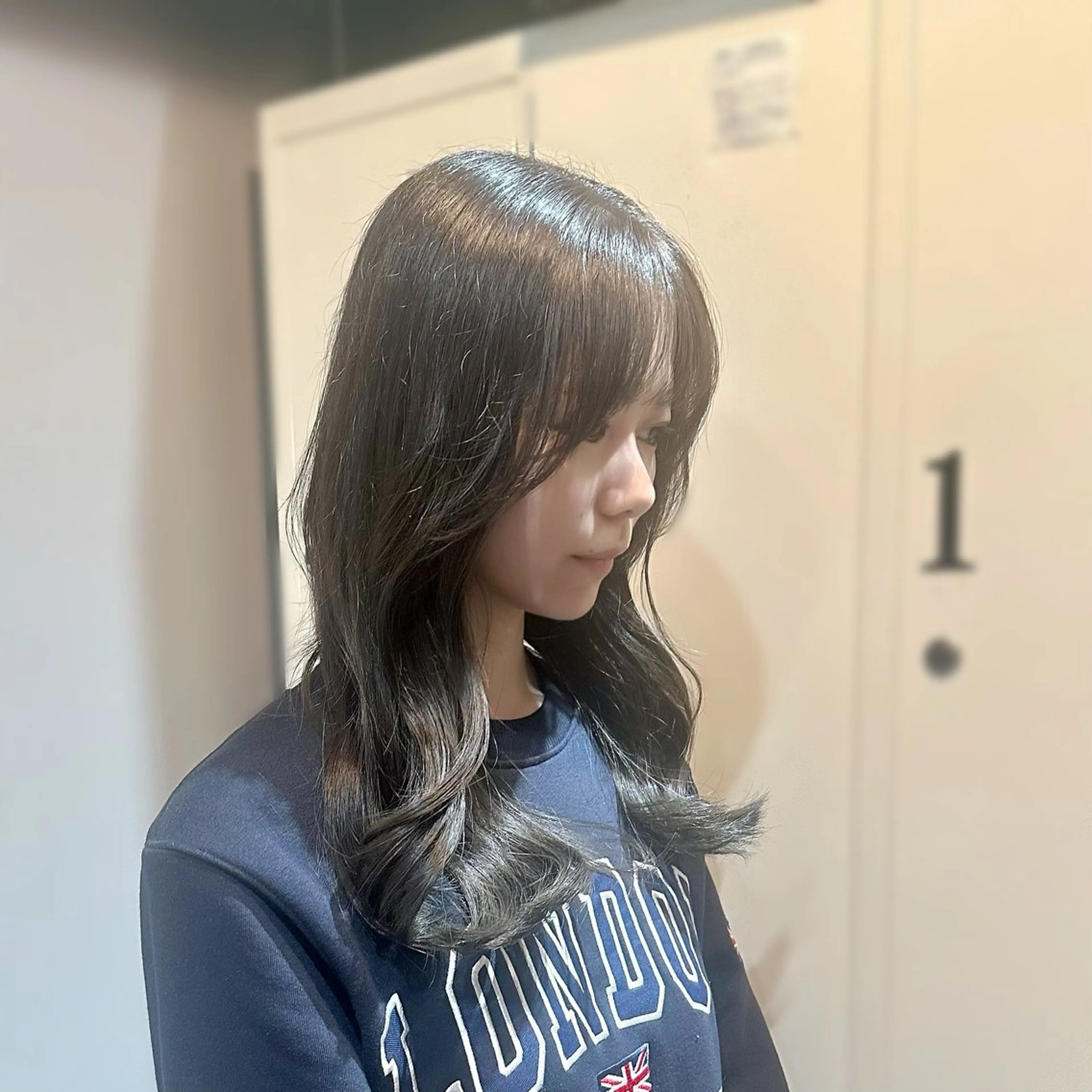 セミロング カラー ヘアアレンジ 縮毛矯正+モテカラー 🎀✨mihoのヘアスタイル