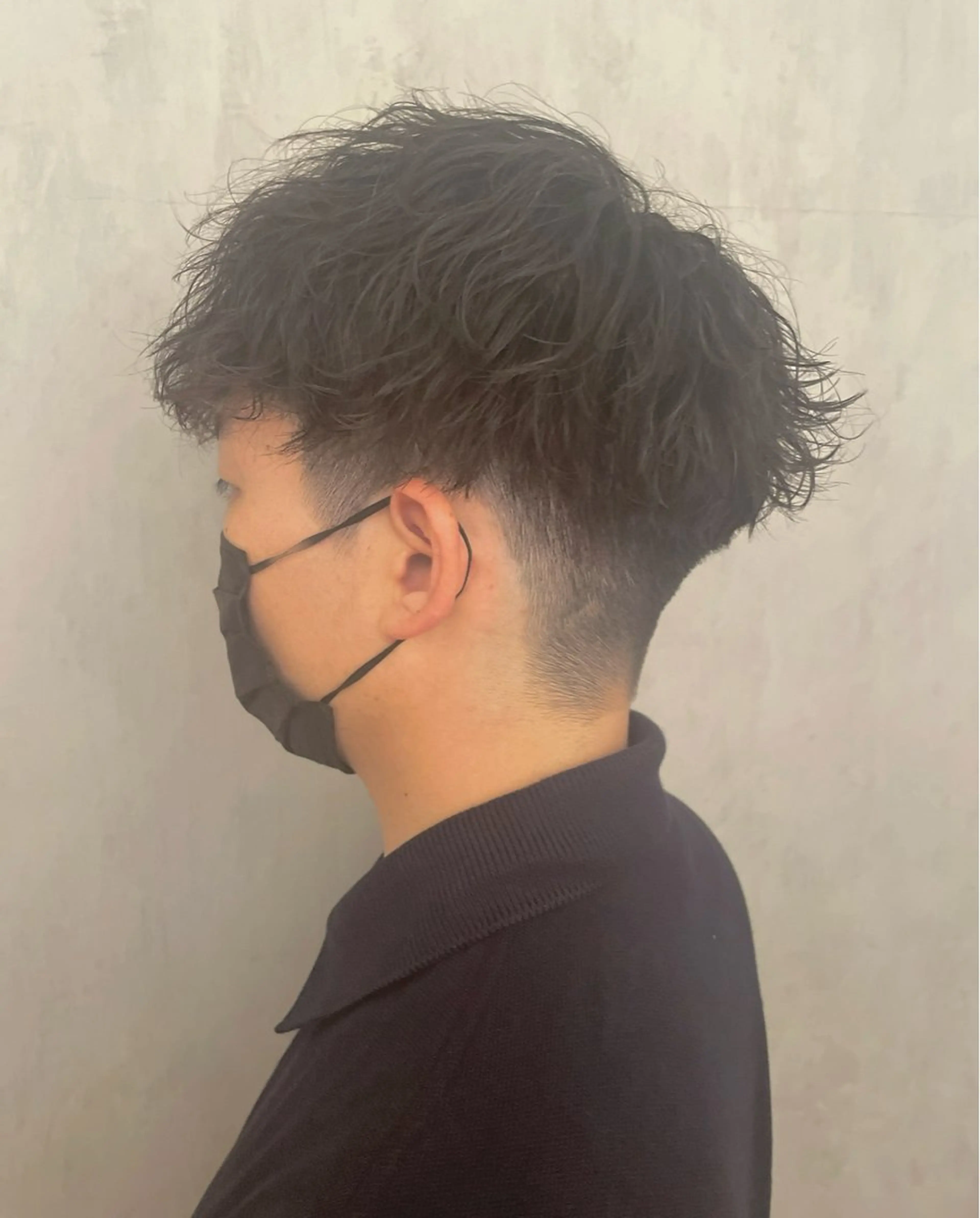 ショート パーマ メンズ メンズパーマ ツイストスパイラルパーマ スパイラルパーマ ma am zee所属・篠原 一成のヘアスタイル