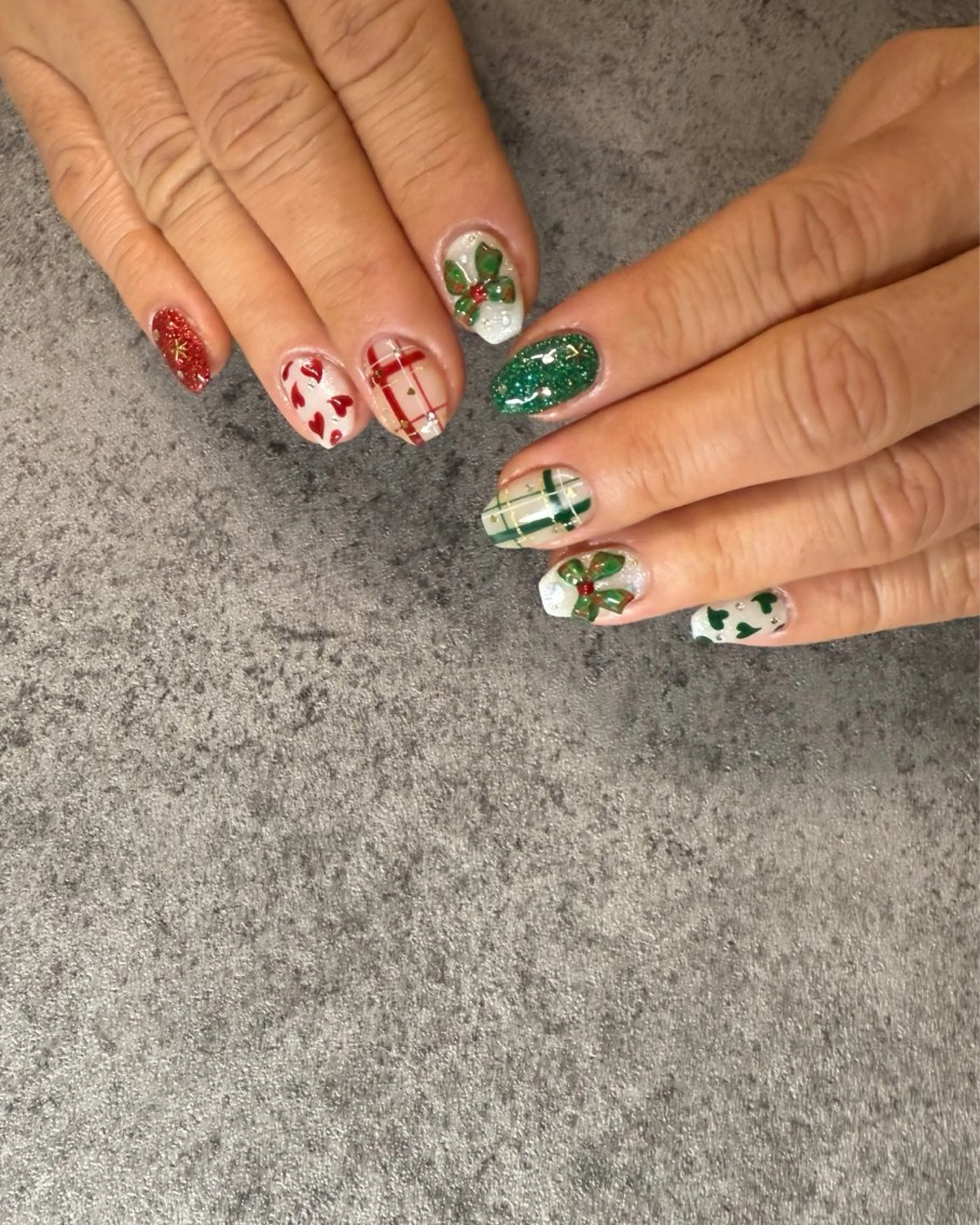 ネイル ハンドネイル ハンドケア m-nail所属・m-nail 🌙minamiのネイルデザイン