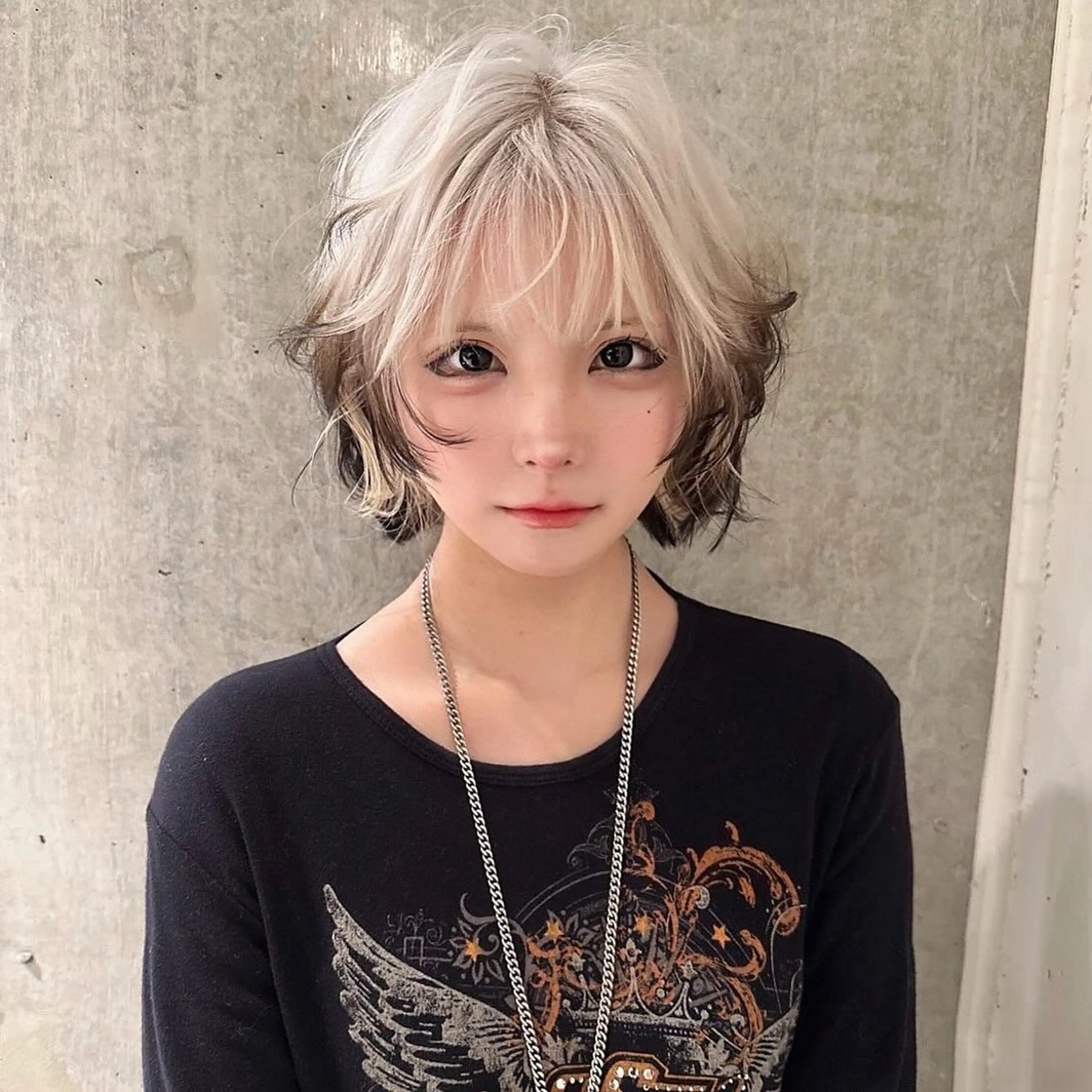 【🌈初ブリーチも大歓迎🌈】ブリーチ➕ケアカラー➕デザインカットの写真