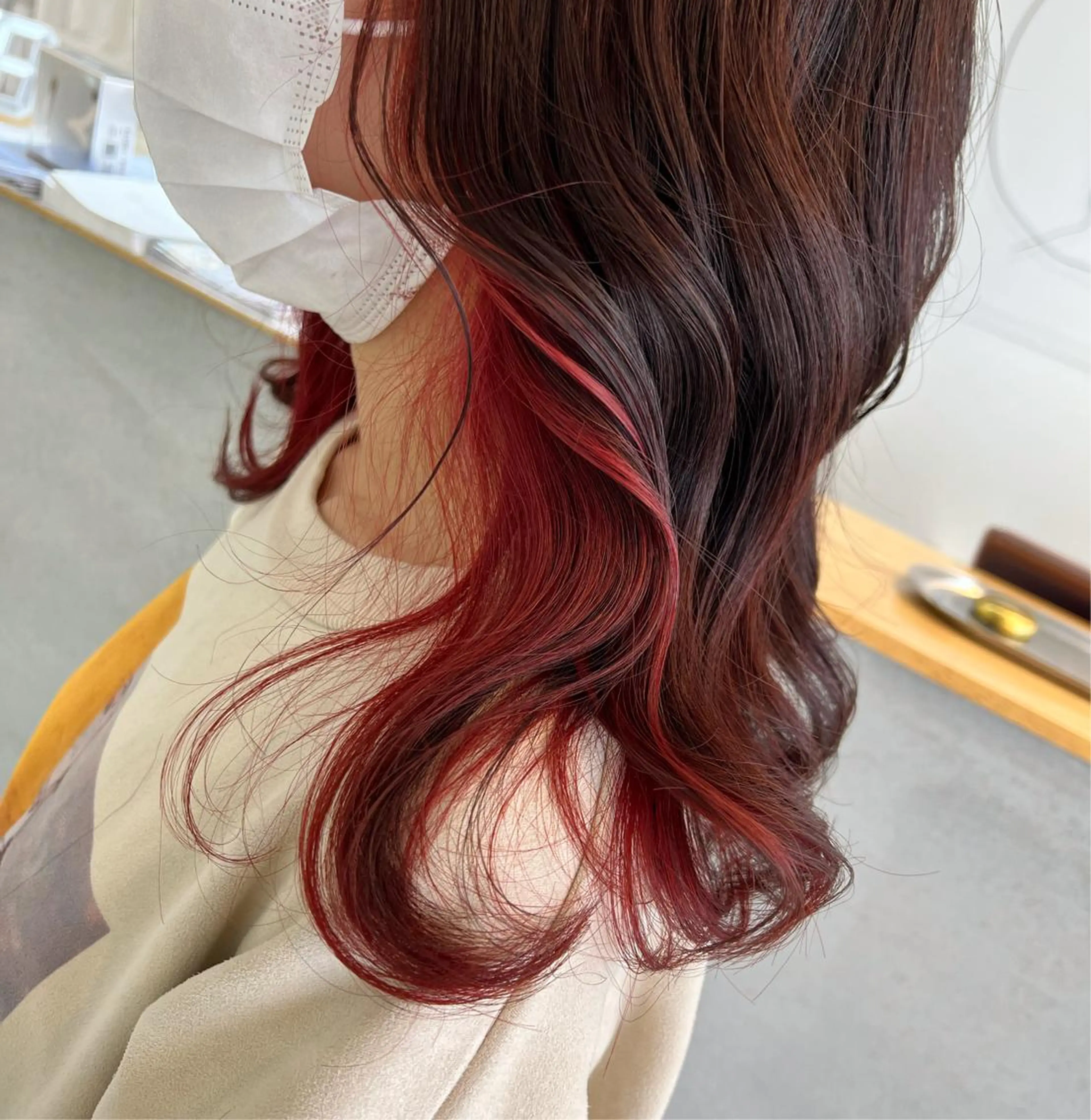 セミロング カドムラ モエのヘアスタイル