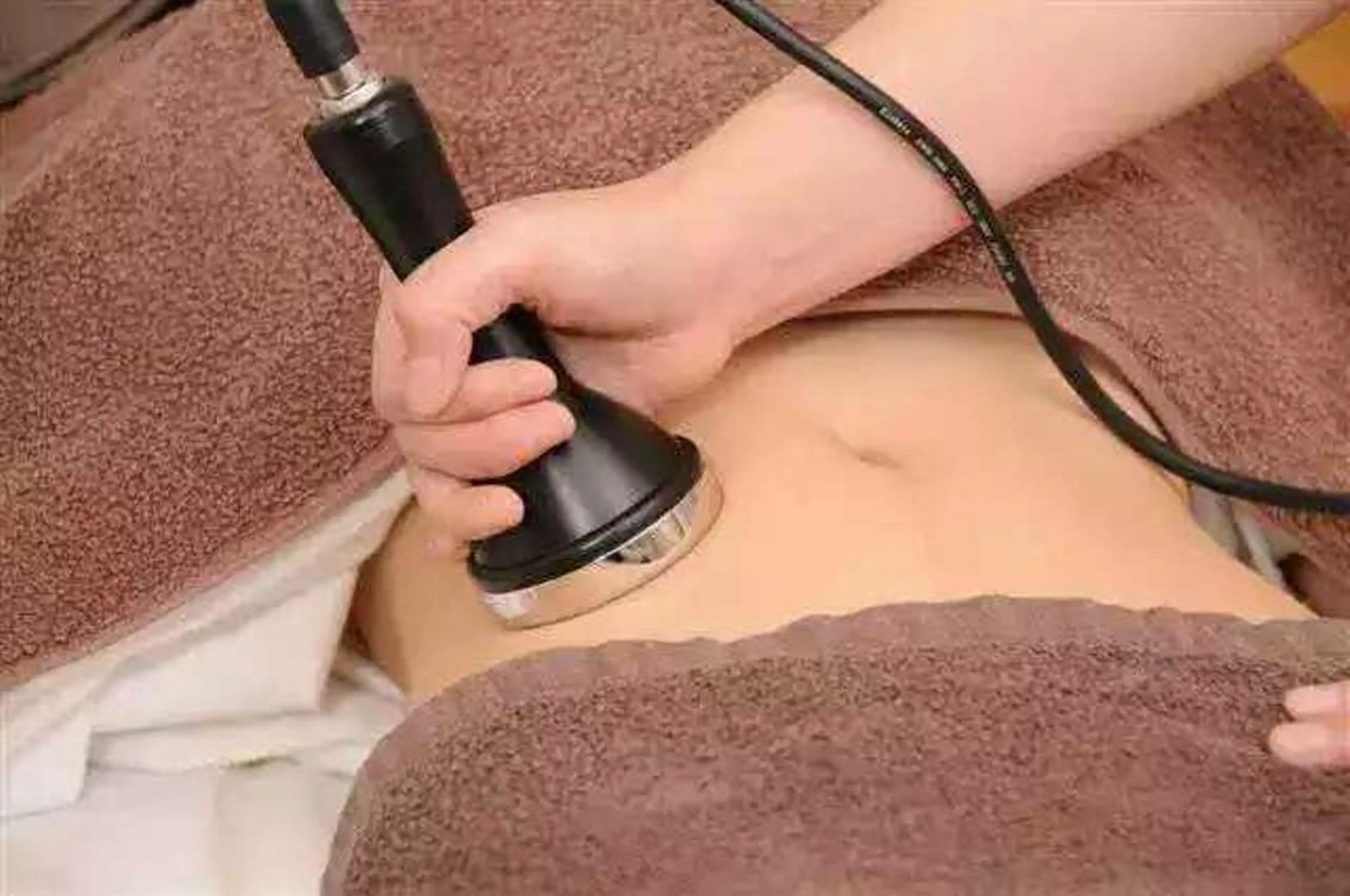 13【4役深層痩身＆小顔筋引上げ】全身スリム美肌高周波＋脂肪吸上80分10,880円の写真