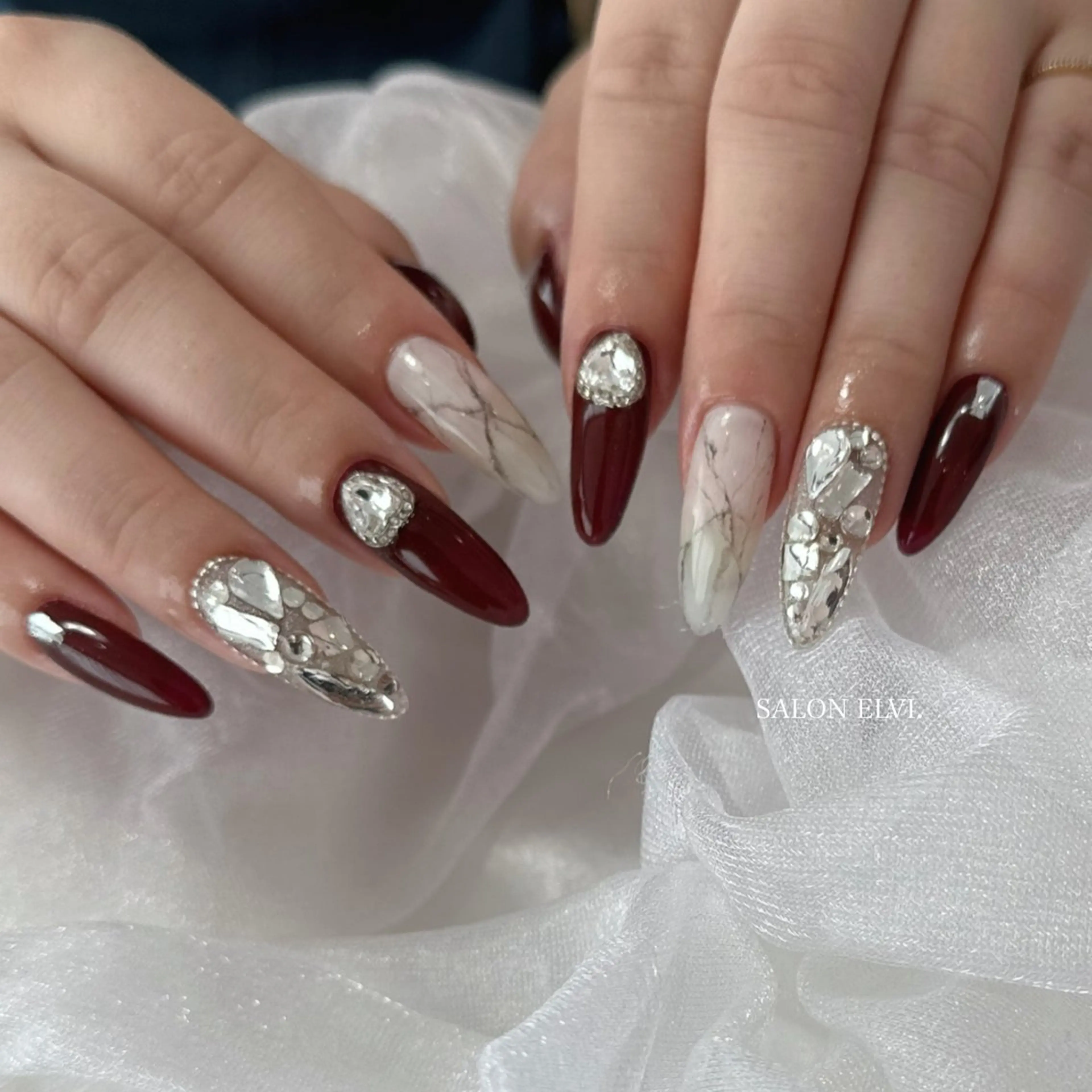 ネイル SALON ELVI.所属・SALON ELVI.のネイルデザイン