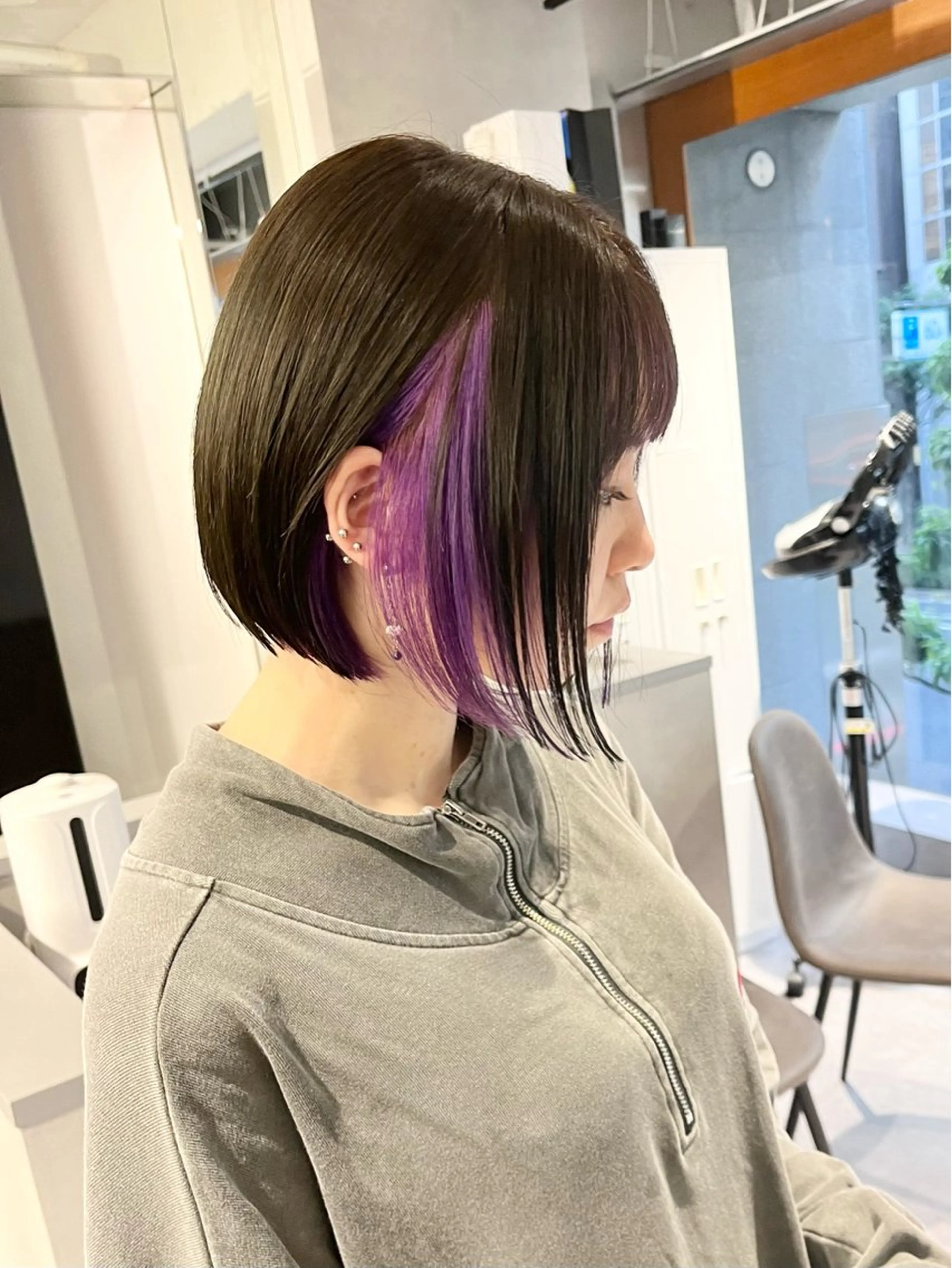 ショート カラー 前下がりボブ デザインカラー ダブルカラー ハイトーンカラー インナーカラー デザインカラー 小西勇次のヘアスタイル