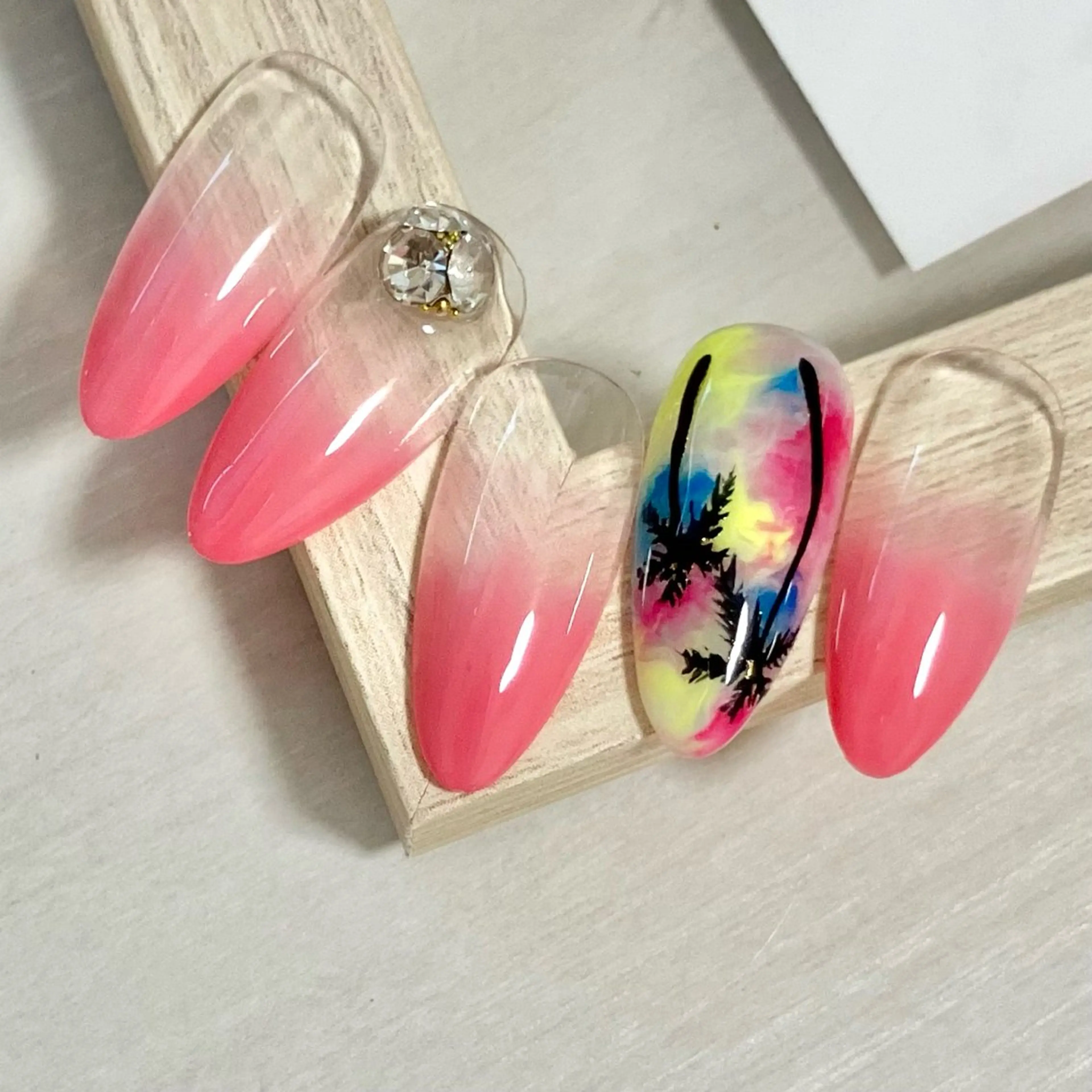 ネイル nailroom kukaのネイルデザイン