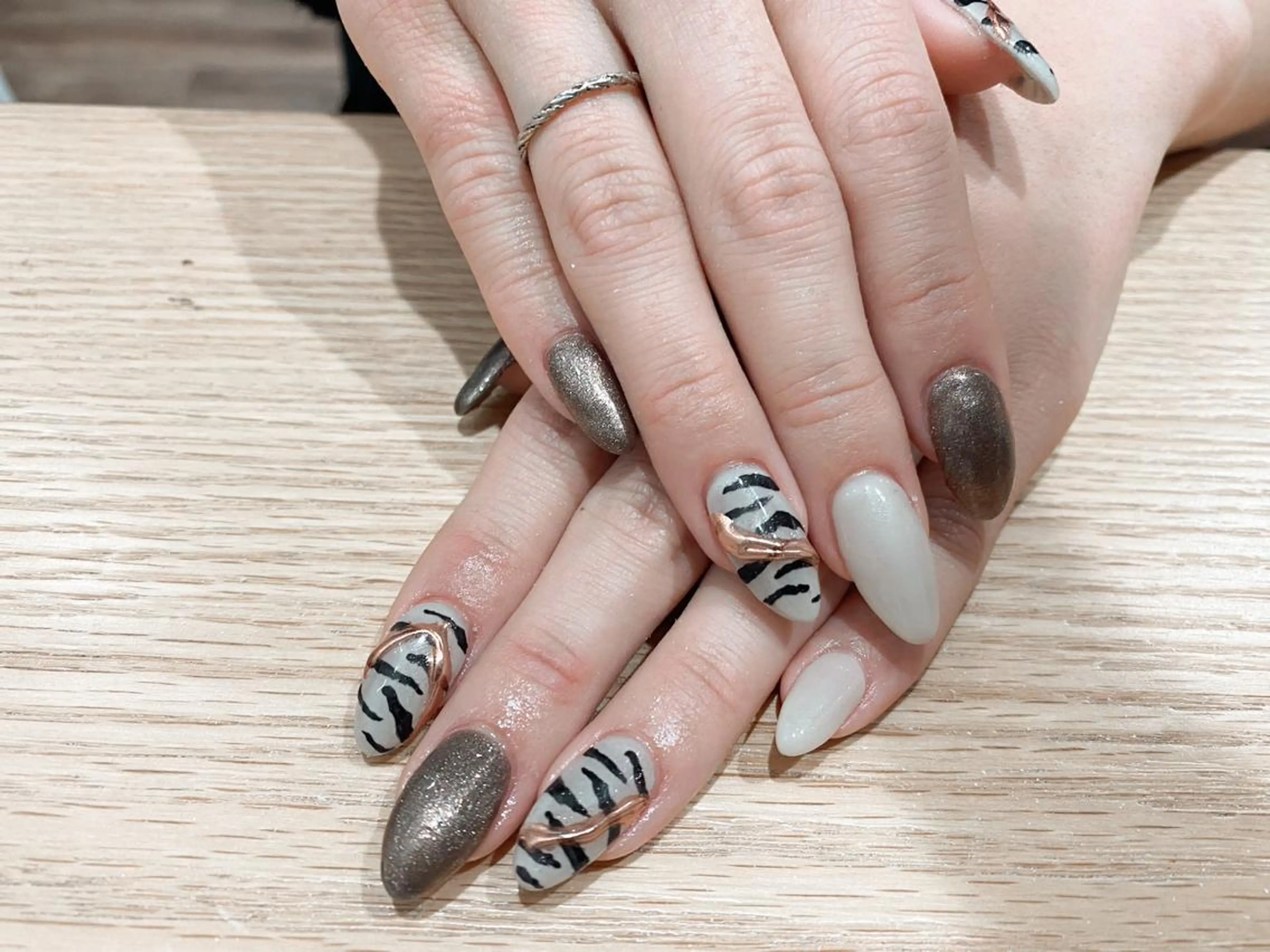ネイル NAIL Salon IP所属・長谷川 奈緒美のネイルデザイン