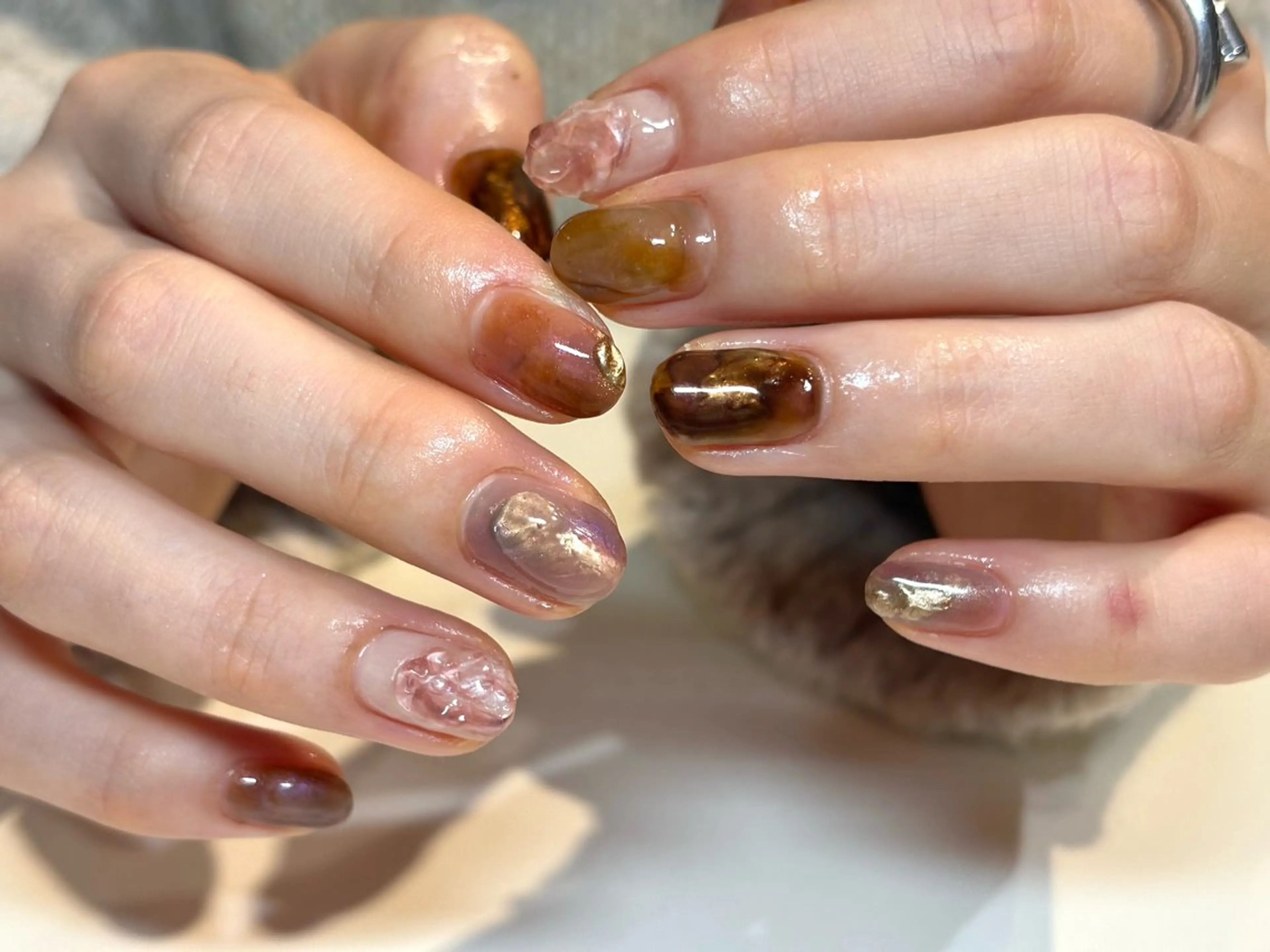 ネイル フットネイル フレンチネイル ジェルネイル グラデーション マグネットネイル ハンドネイル ヘアー.ネイル二刀流 misa🫧のヘアスタイル