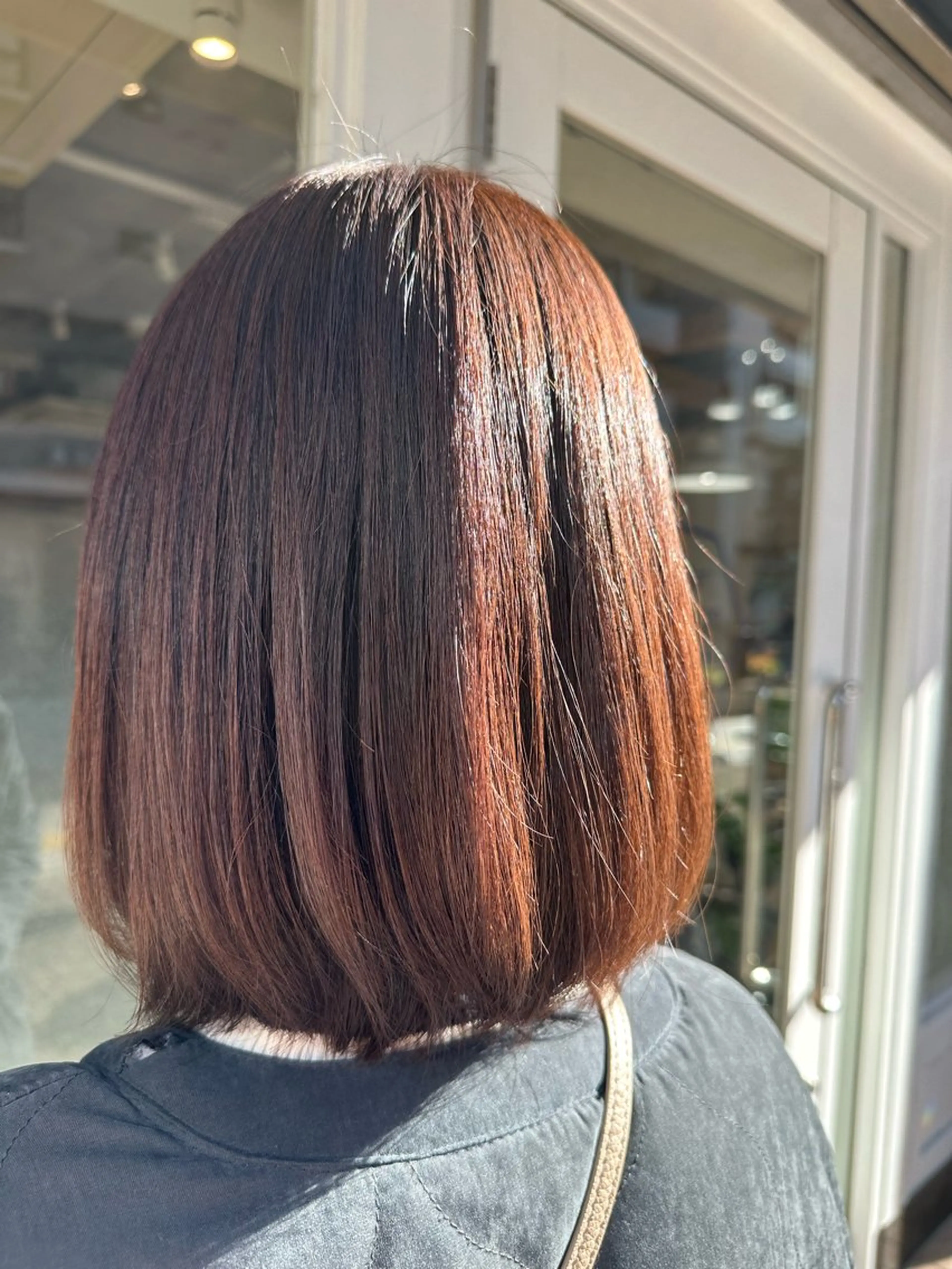 ミディアム カラー ボブ Annie 吉田 裕美のヘアスタイル