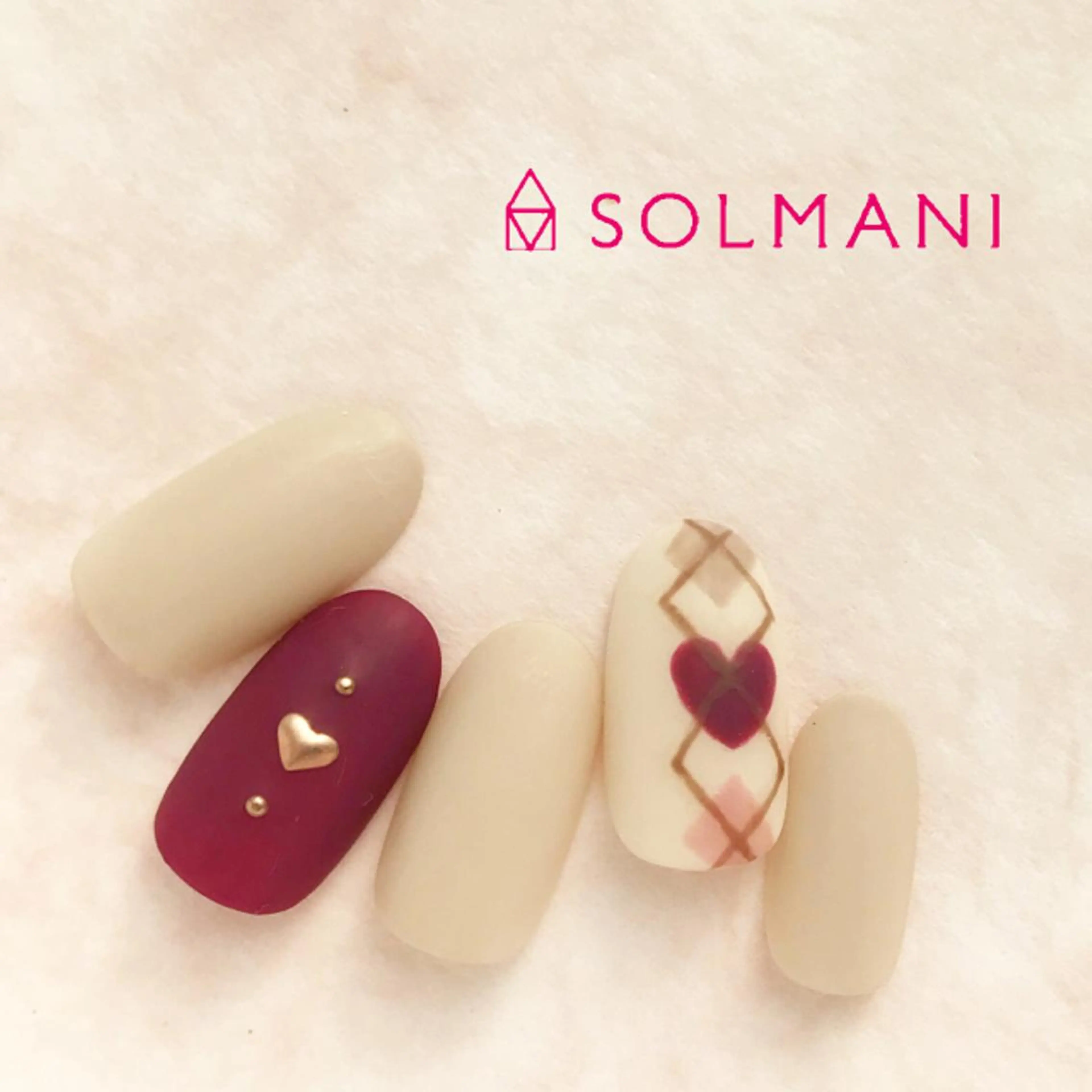 ネイル バレンタイン SOLMANI 予約担当のネイルデザイン