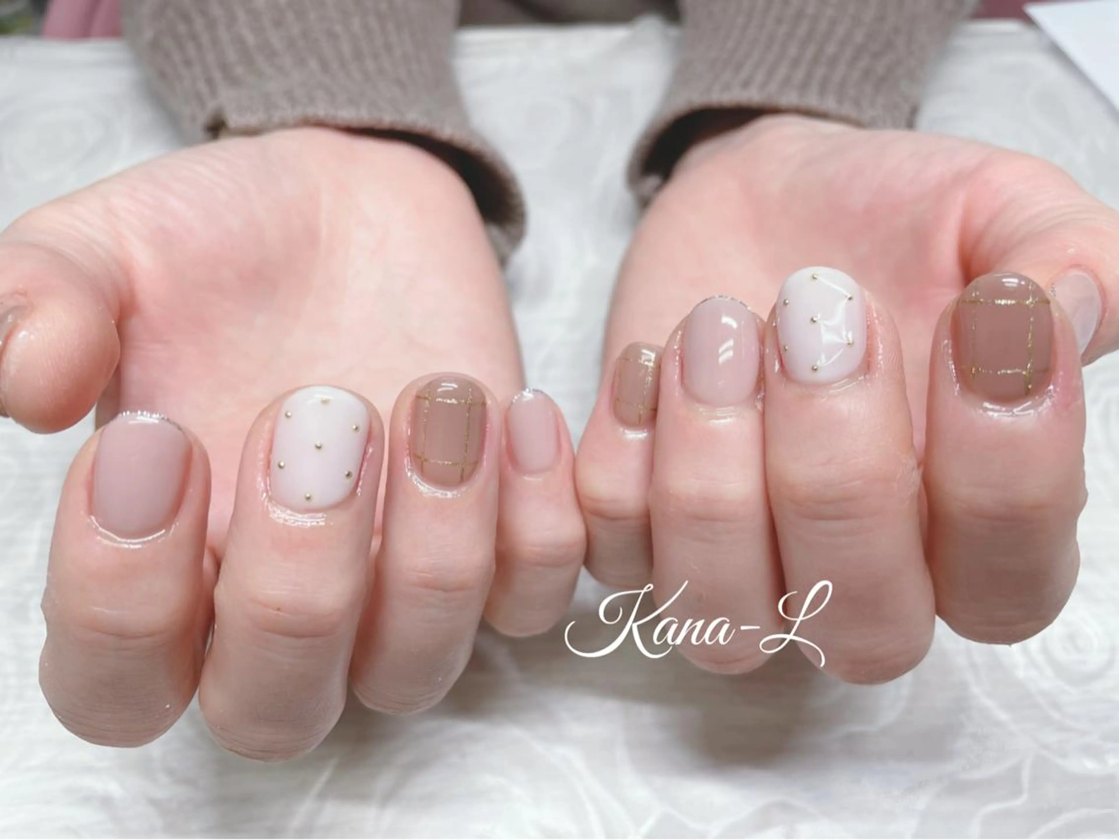 カラー ネイル オフィスネイル シンプルネイル 芦辺 香奈のネイルデザイン