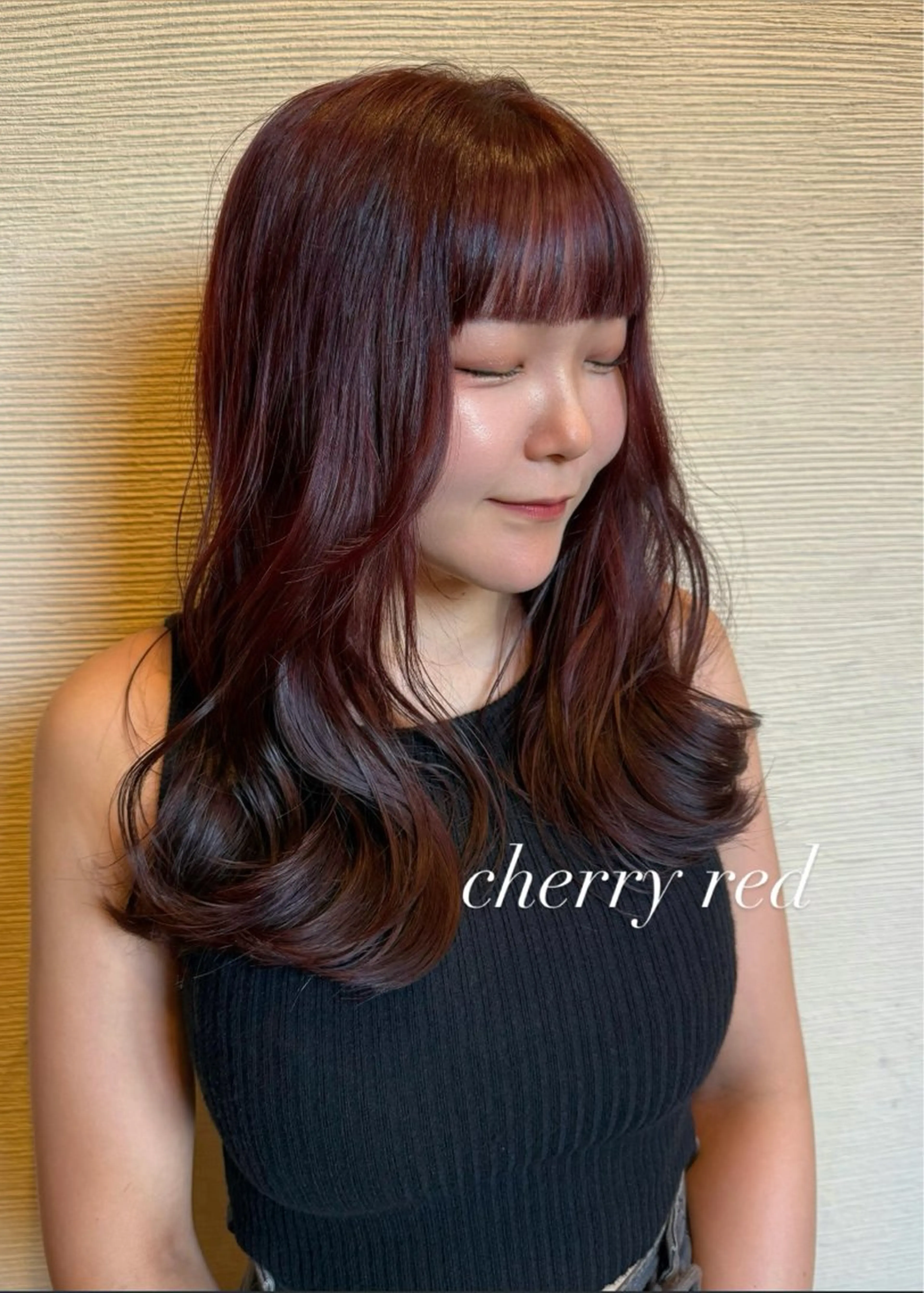 セミロング カラー ブラウンカラー カシス レッドカラー レイヤーカット ローレイヤー カット ヘアカラー トリートメント パーマ/艶カラー/ 髪質改善/伊藤愛麻のヘアスタイル